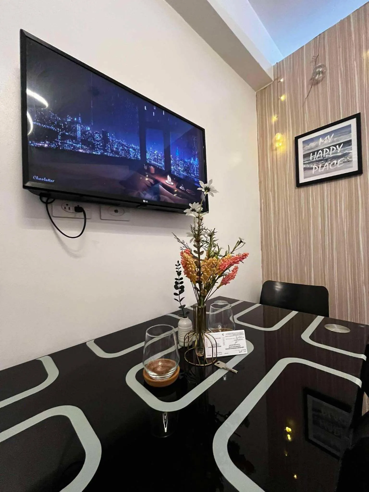 Affordable staycation at SHORE RESIDENCES Near MOA and NAIA