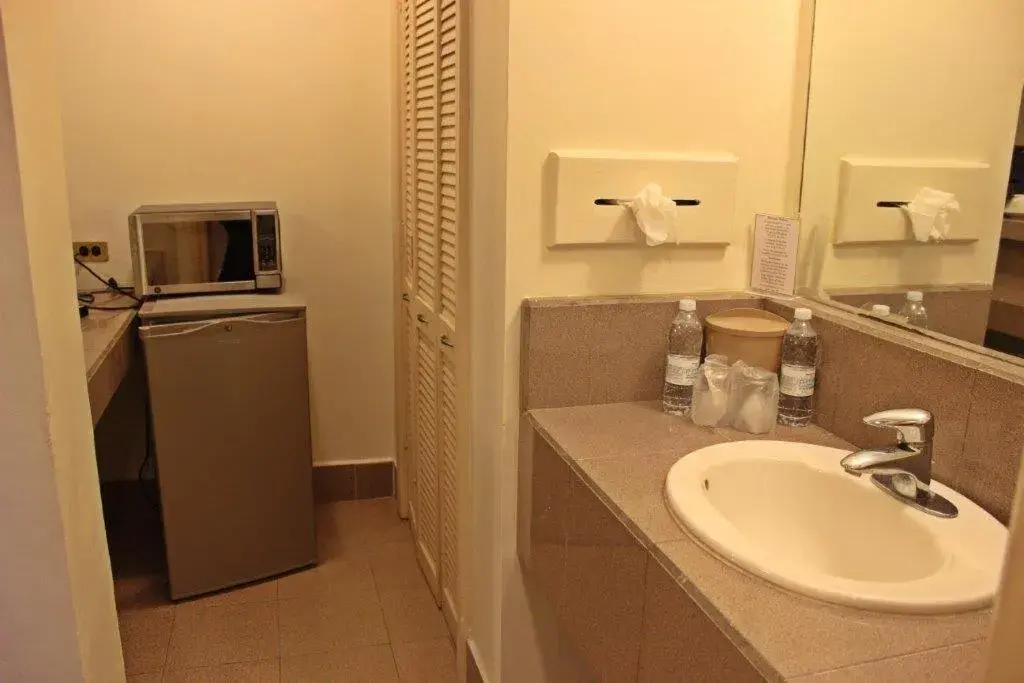 Hafersons Inn Hotel Suites Hafersons Inn Hotel Suites