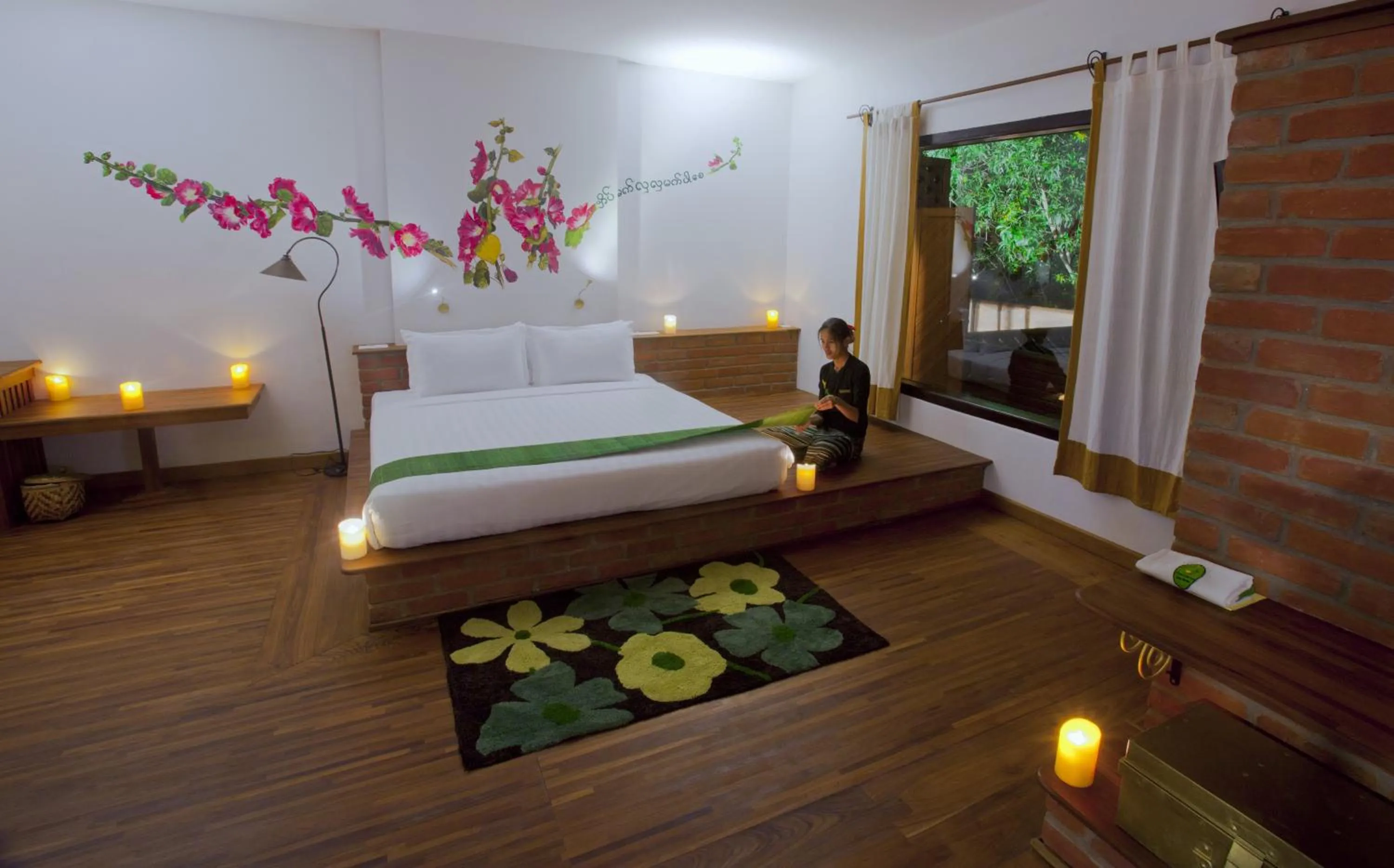 Bed in Thanakha Inle Hotel