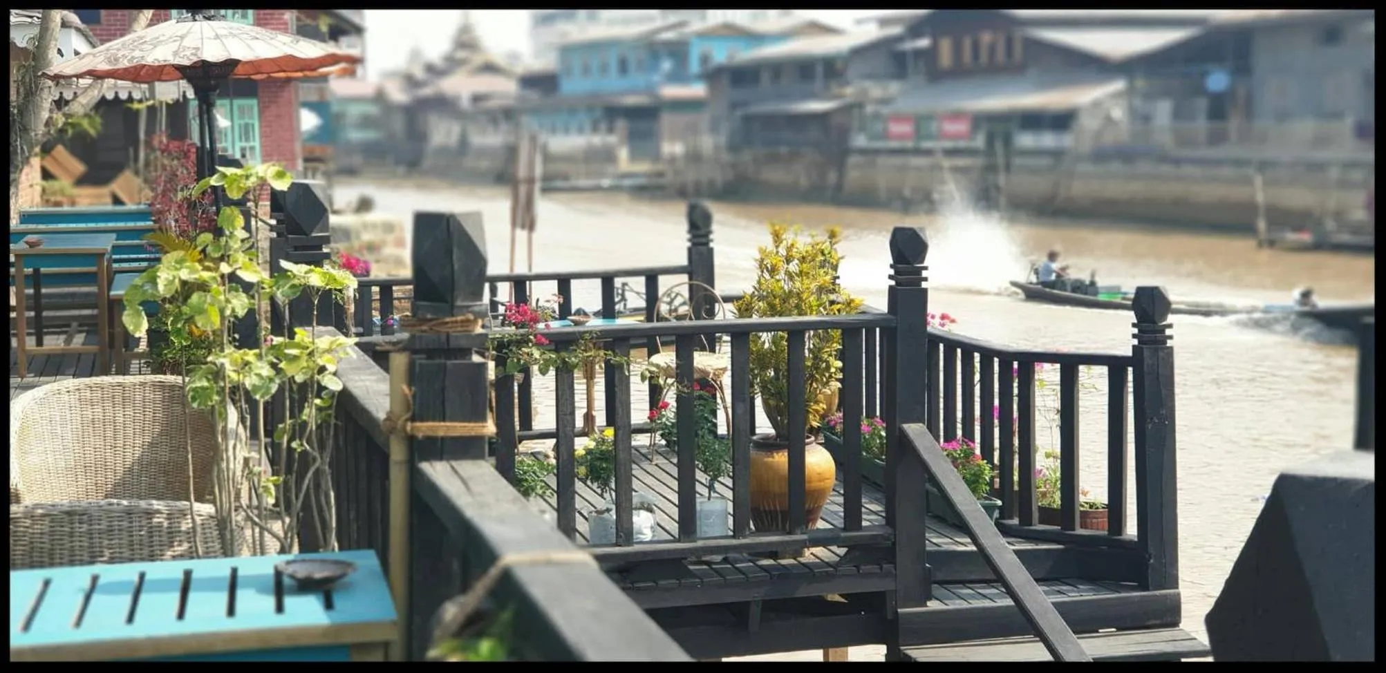 Restaurant/places to eat in Thanakha Inle Hotel