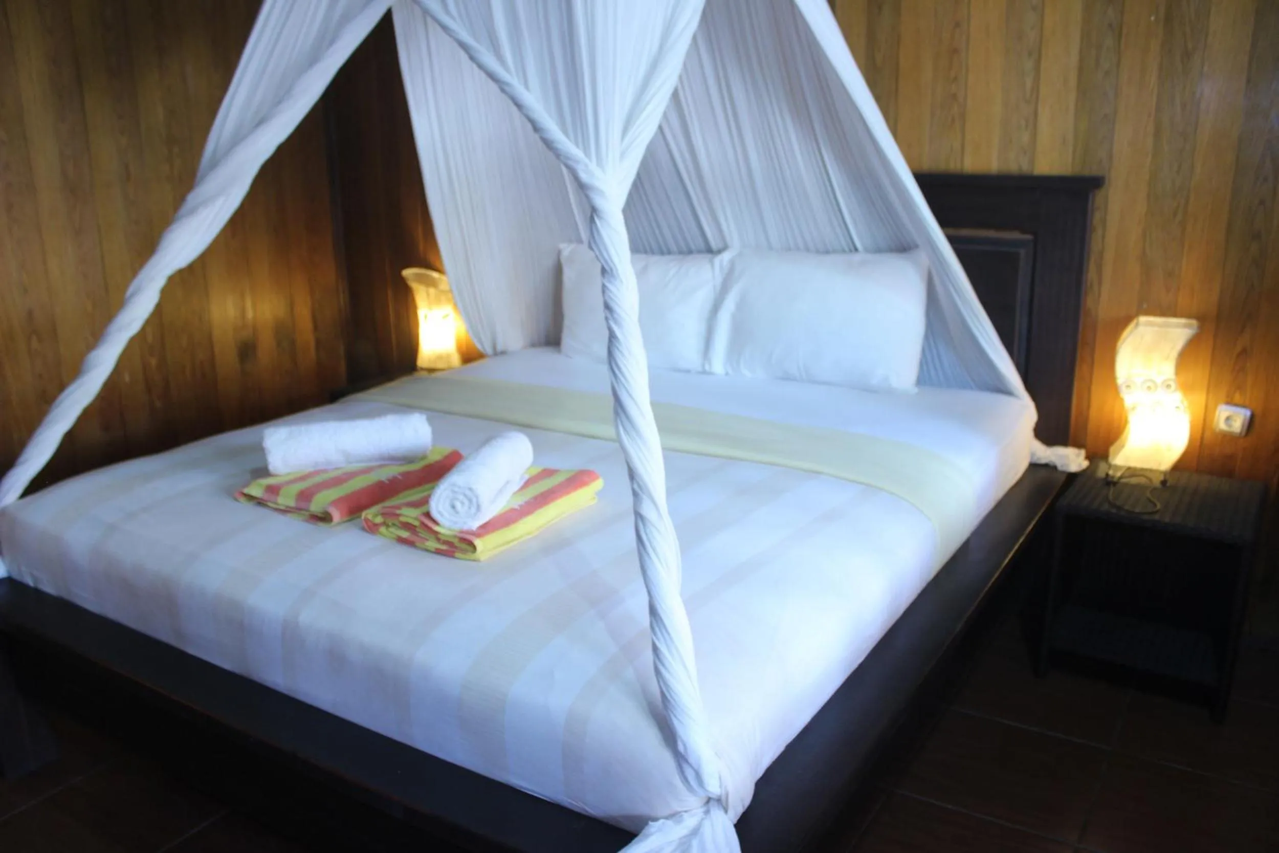Bed in Salim Beach Resort