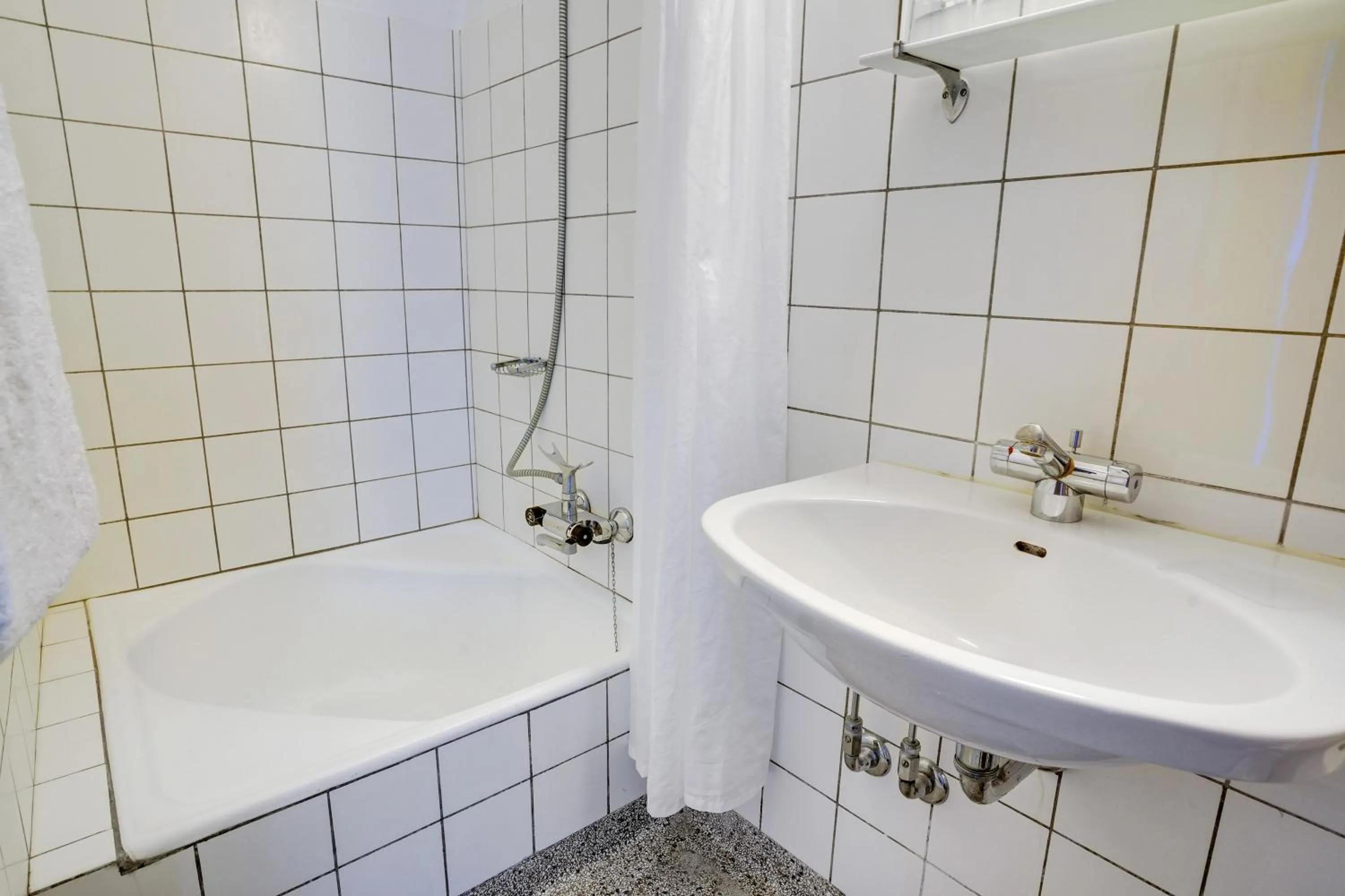 Bathroom in Hotel Sønderborg Garni