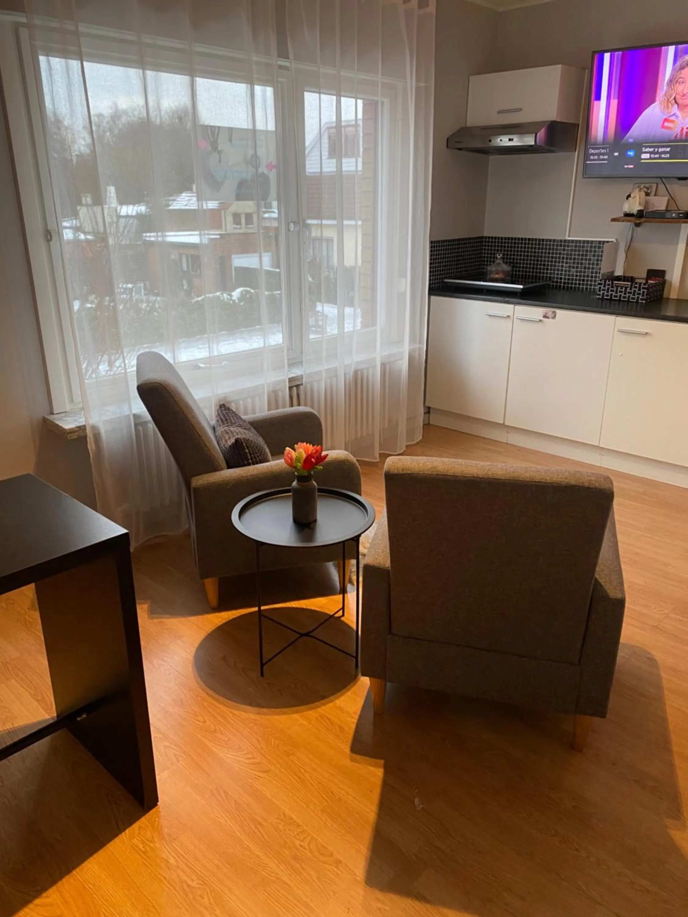 TV and multimedia in Homestay Mimi's Rental