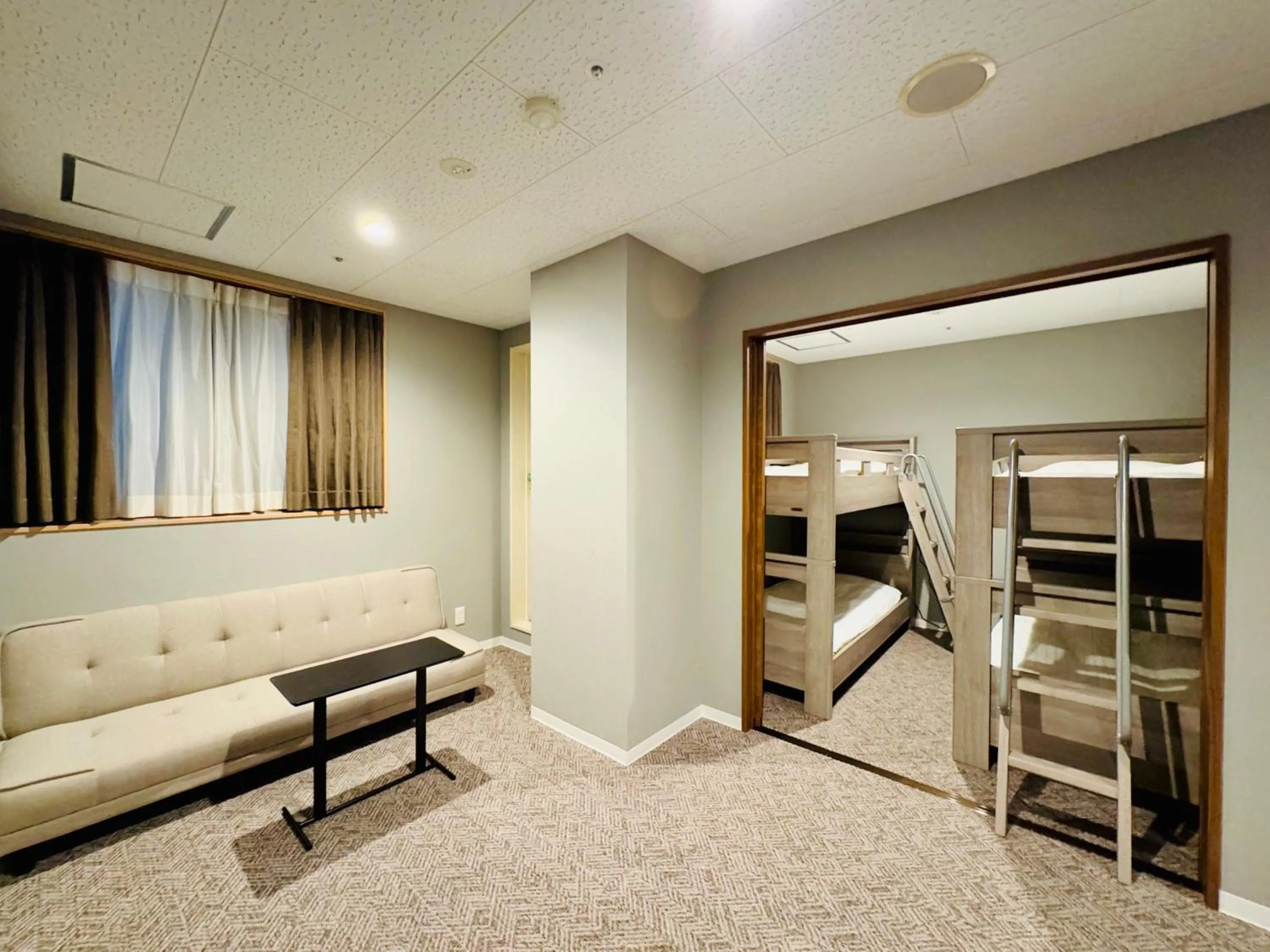 BANDE Hotel in Namba