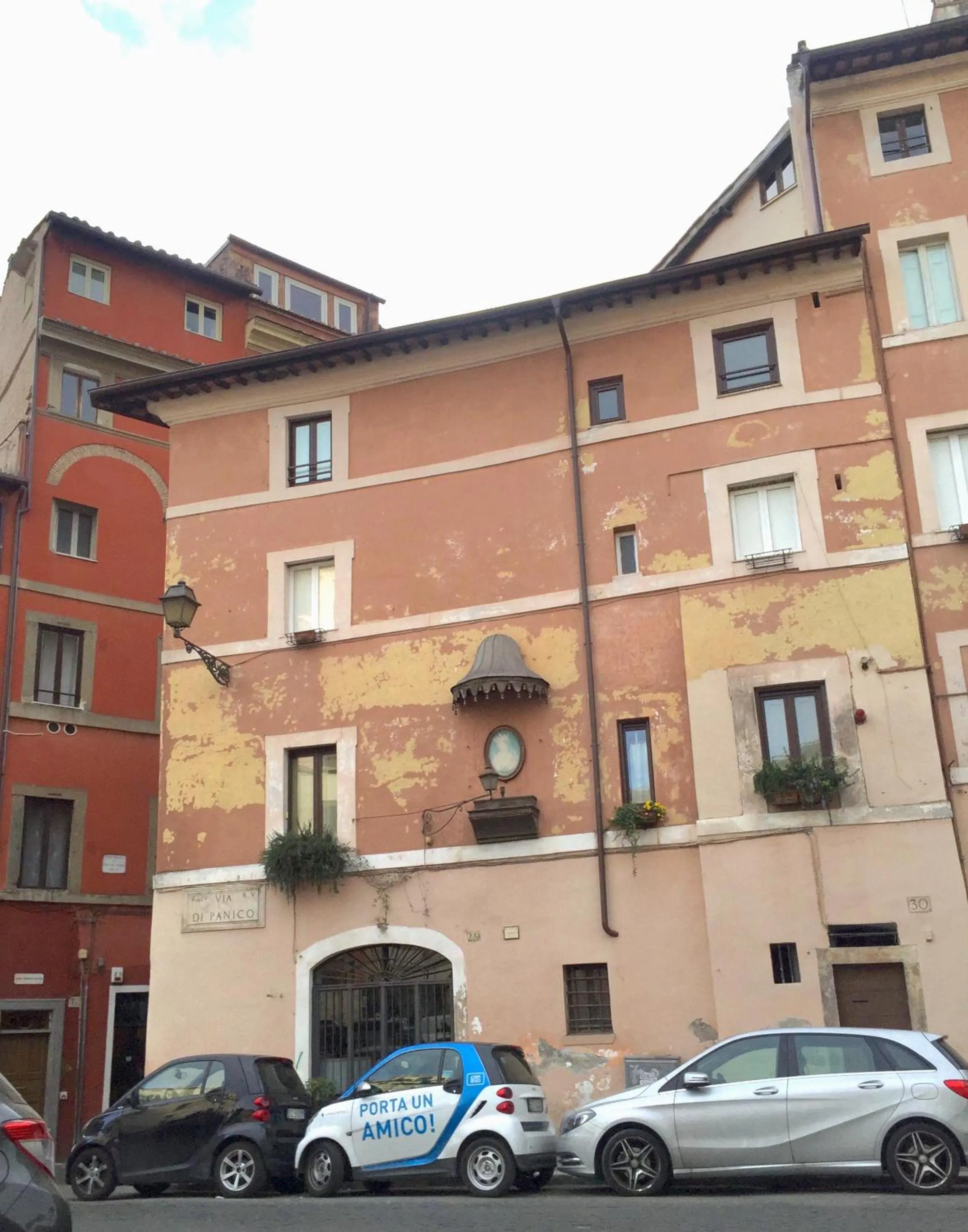 Neighbourhood in NAVONA, Old Rome Lodge