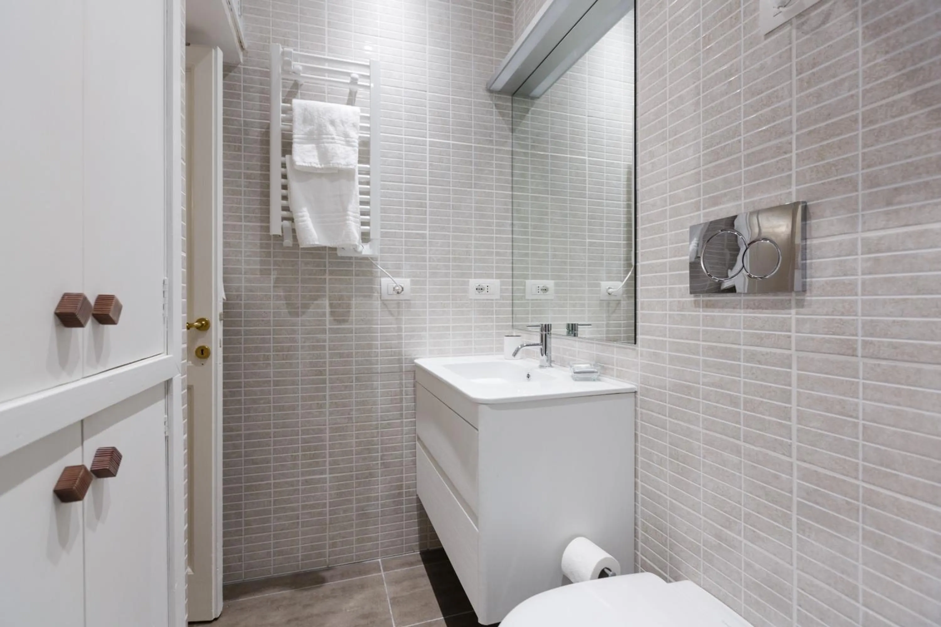 Bathroom in NAVONA, Old Rome Lodge