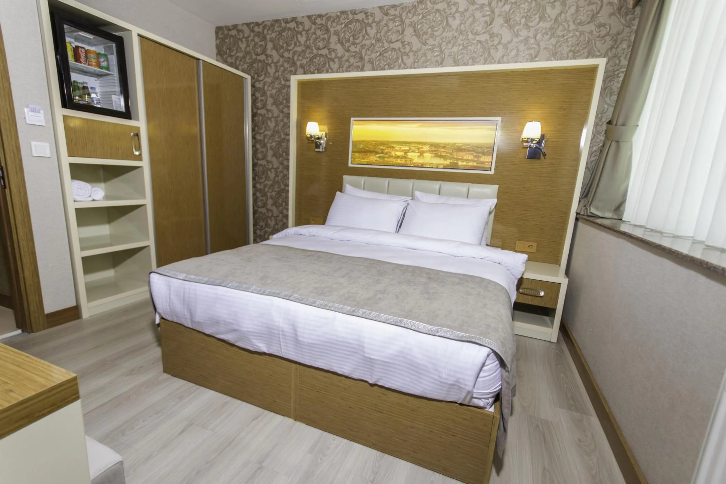 Photo of the whole room in mars hotel