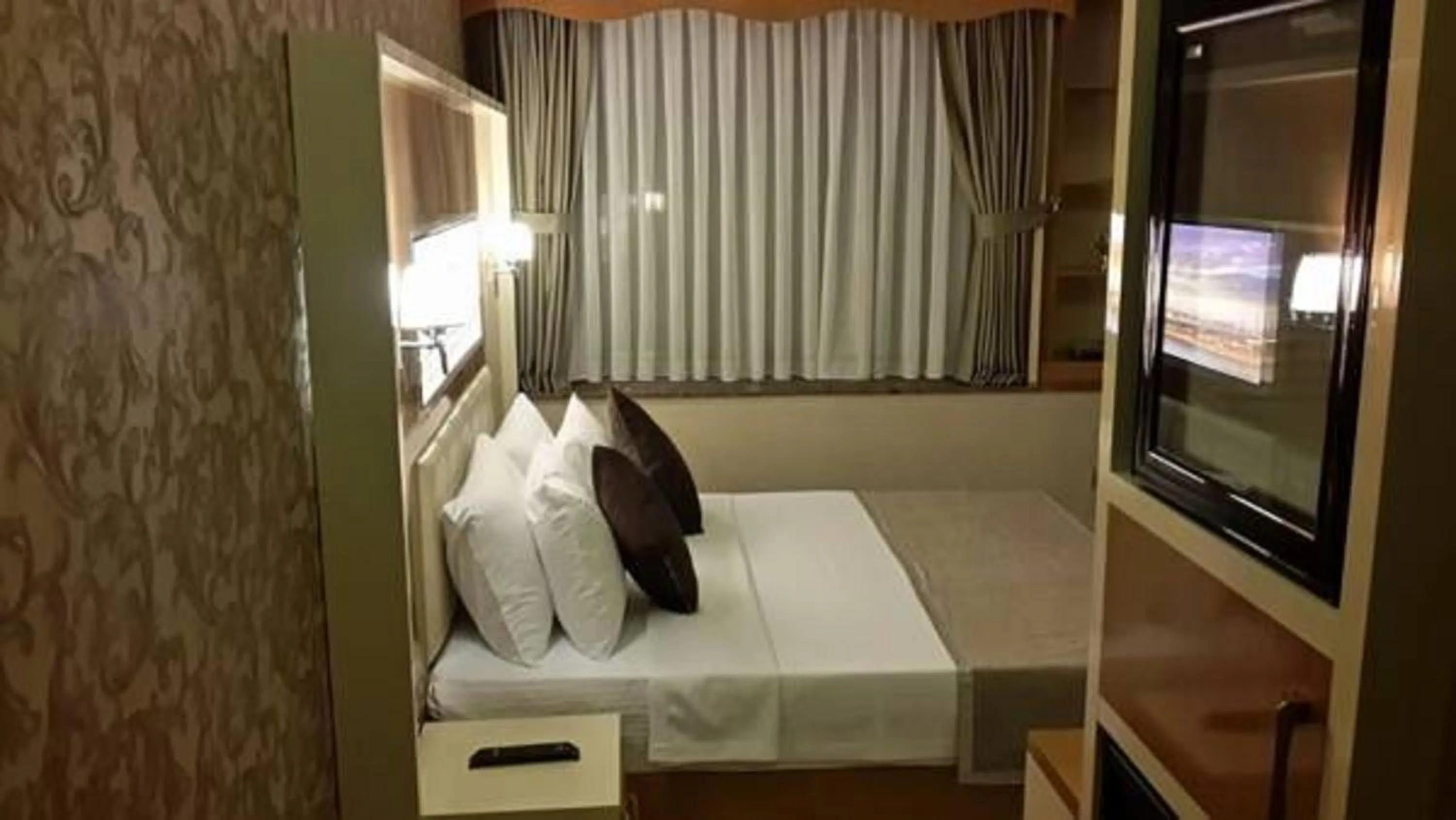 Bed in mars hotel