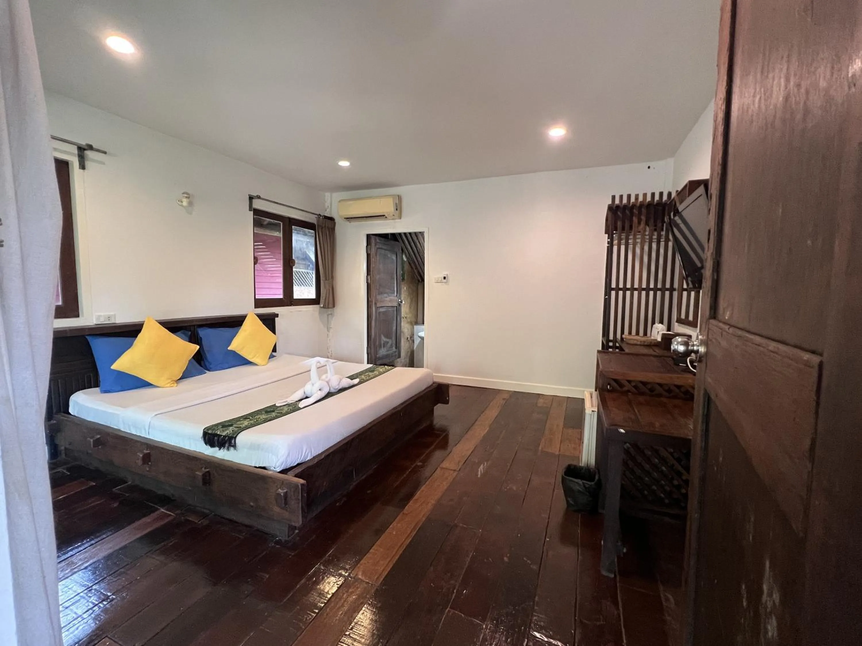 Bed in Pang Mai Resort