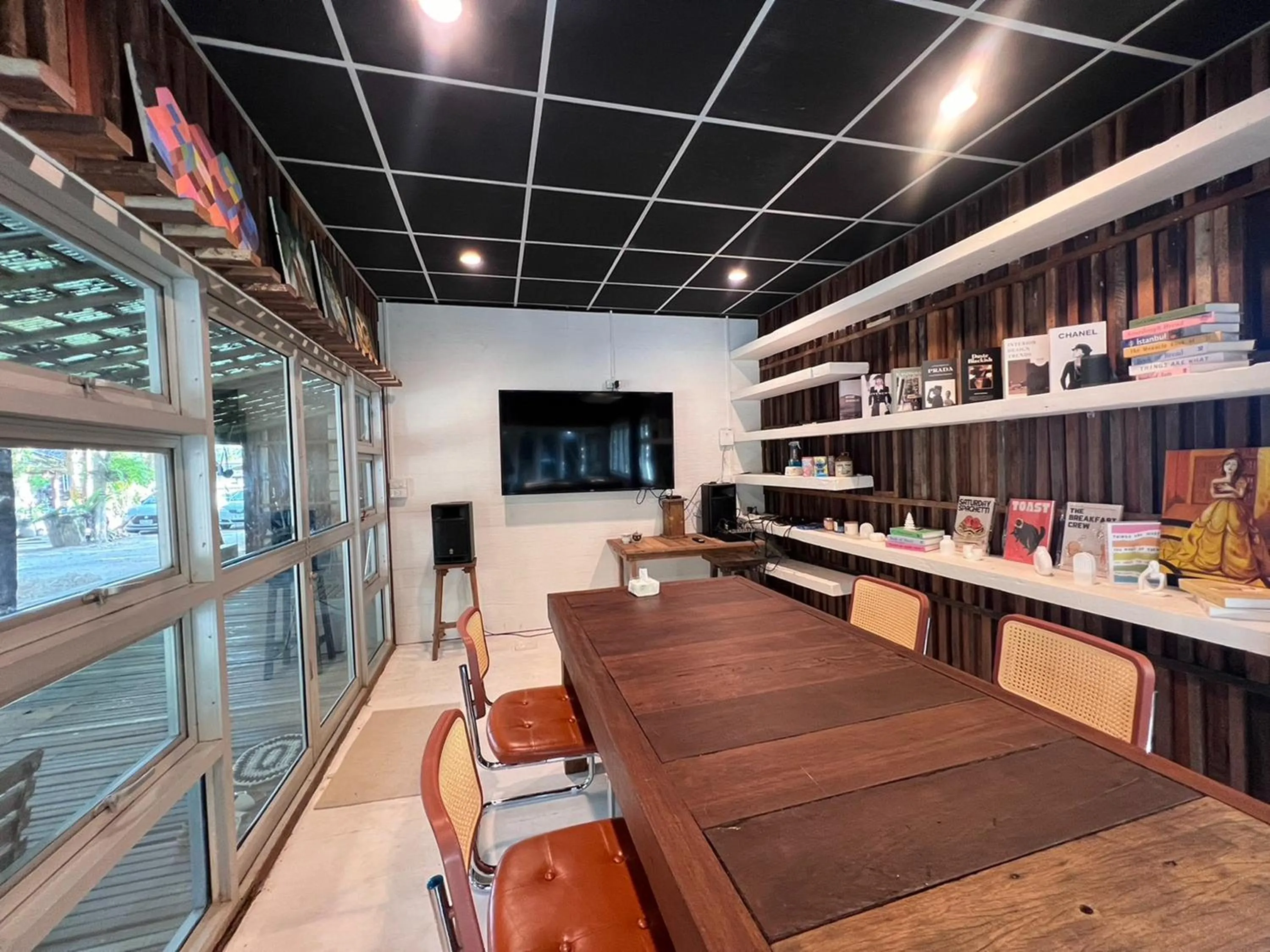 Restaurant/places to eat in Pang Mai Resort