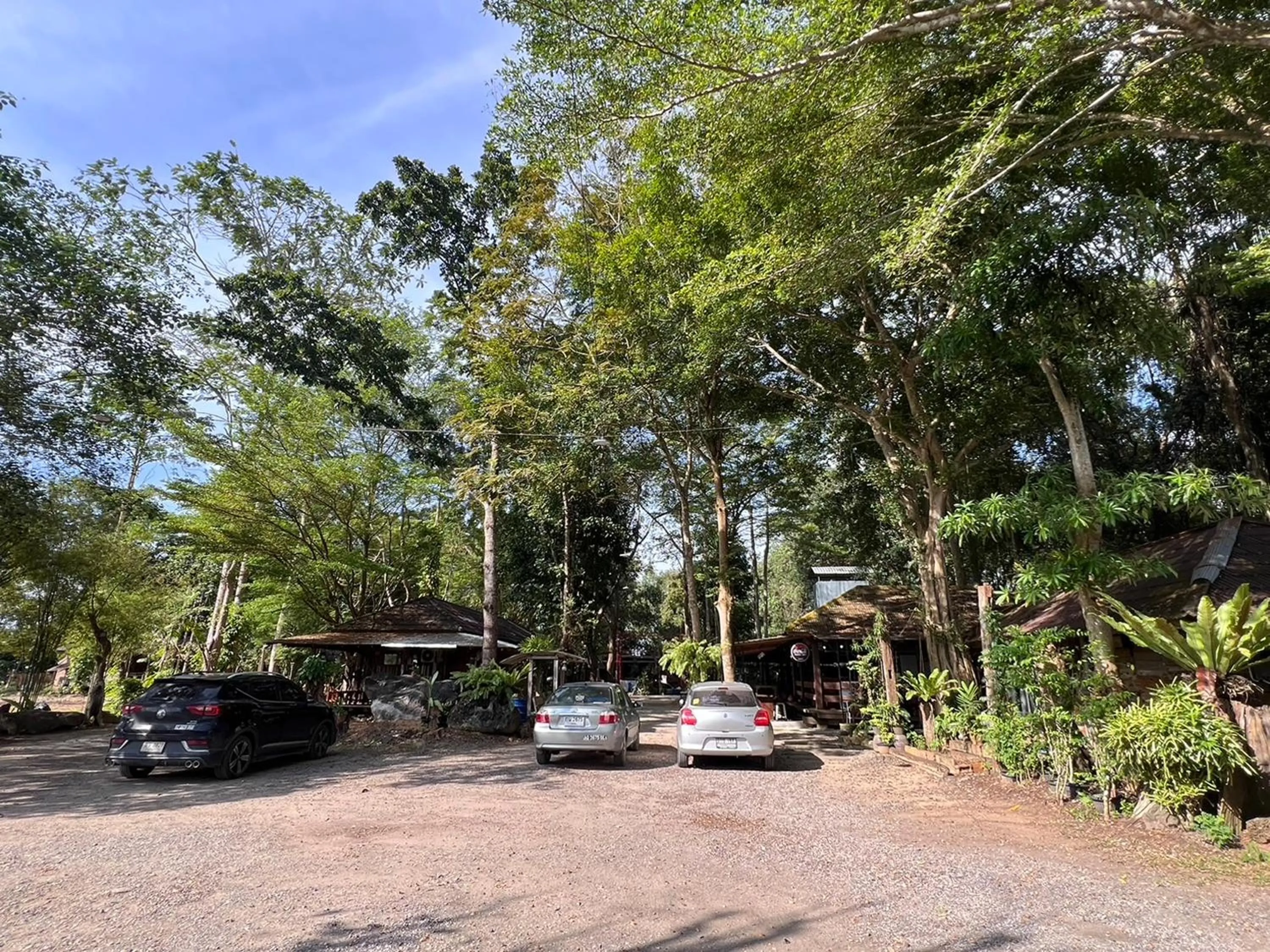 Parking in Pang Mai Resort