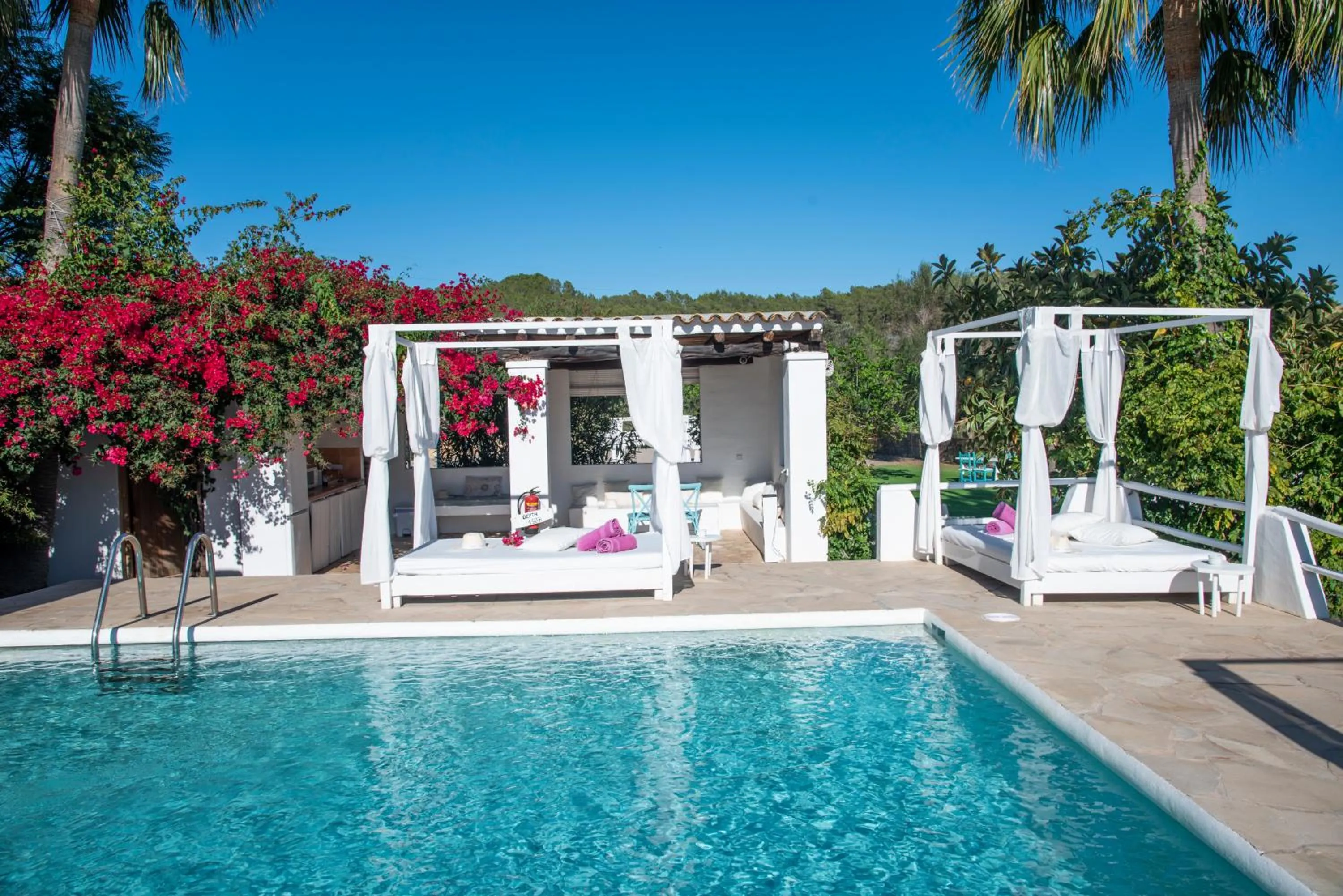 Pool view in Agroturismo Can Cosmi Prats