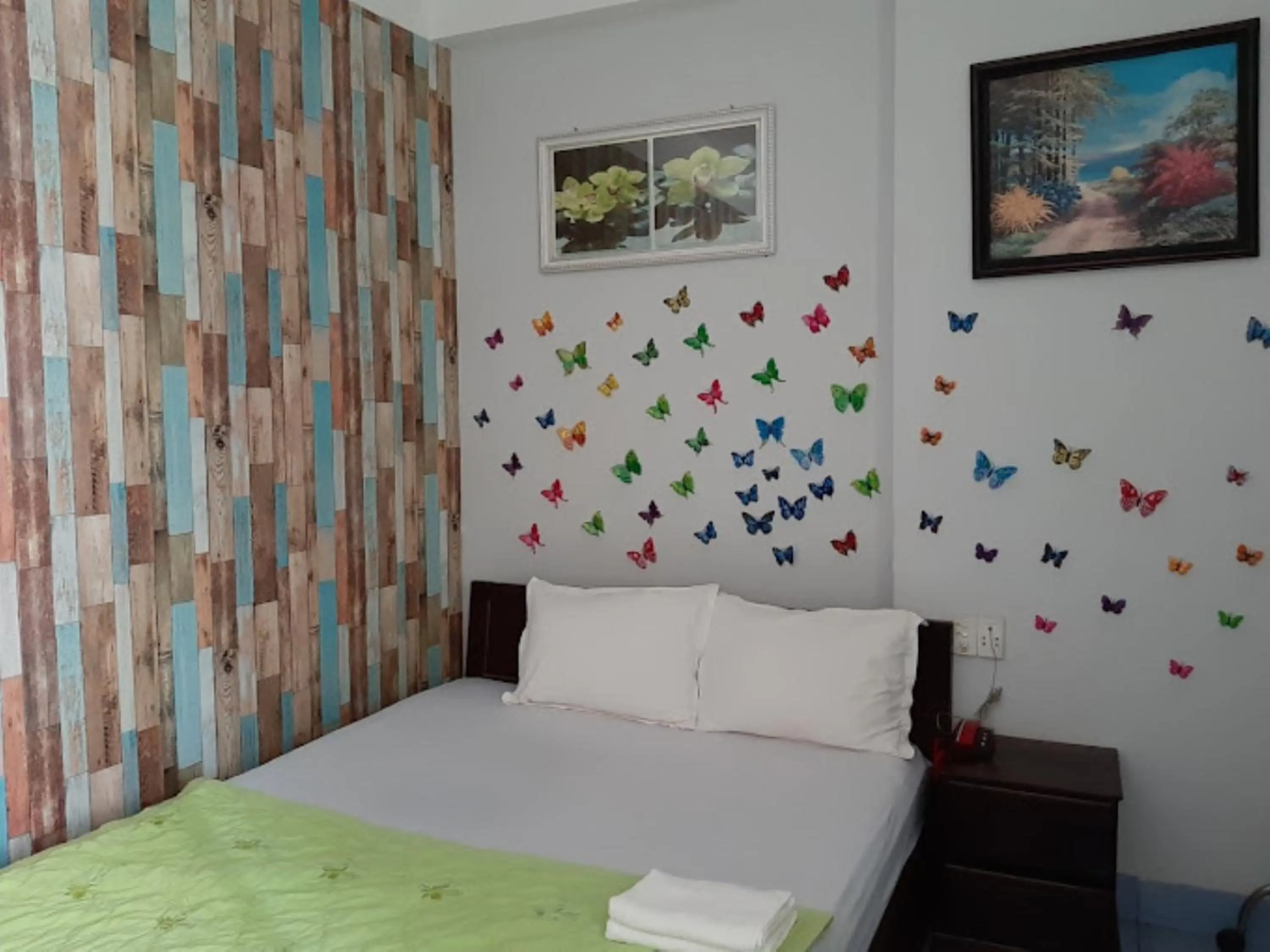 Photo of the whole room, Bed in Sao Khue 2 Hotel