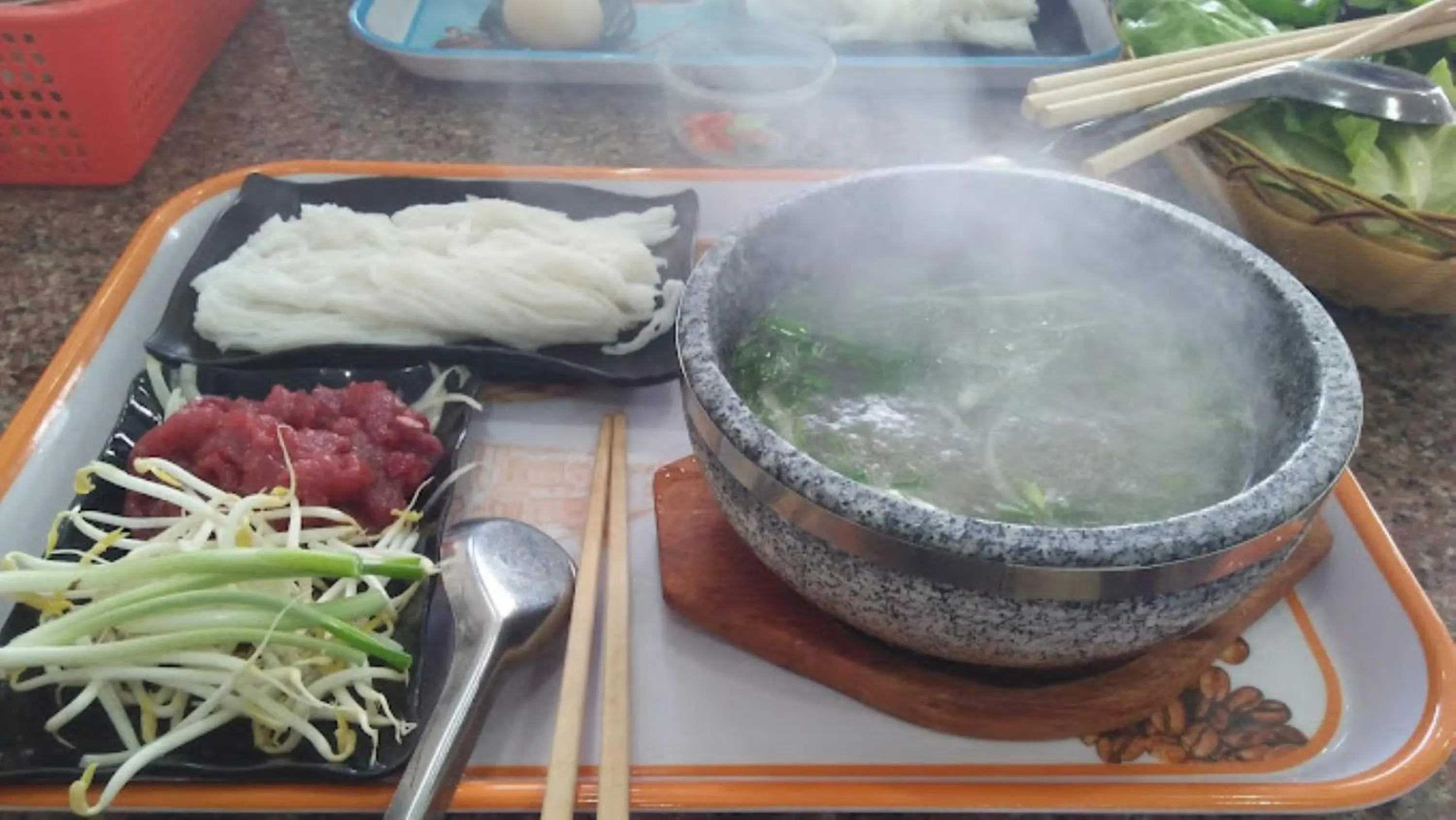 Food and drinks in Sao Khue 2 Hotel