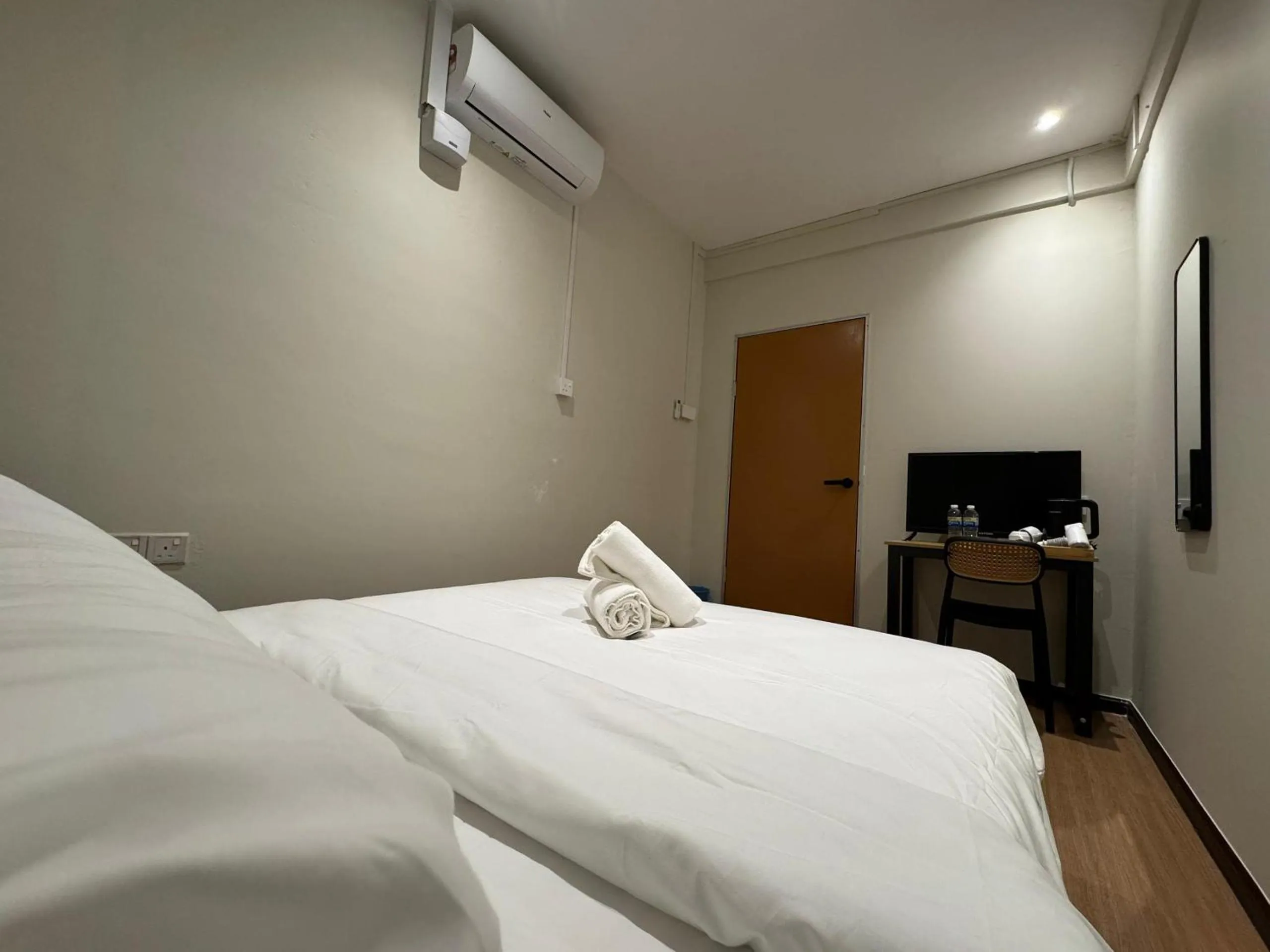 Bed in Swing and Pillows - Malacca Mahkota Parade