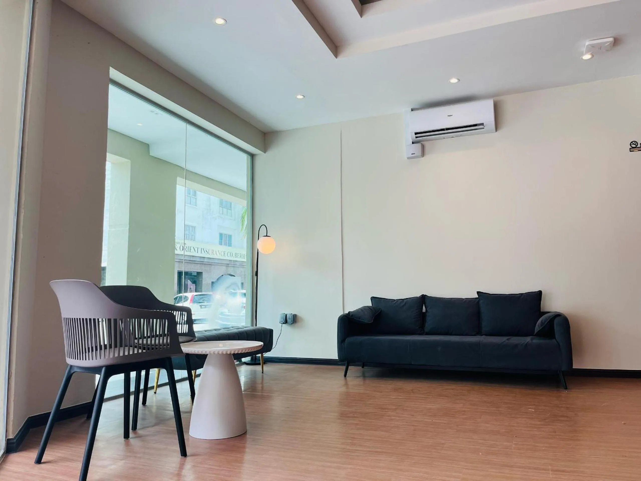 Lobby or reception in Swing and Pillows - Malacca Mahkota Parade