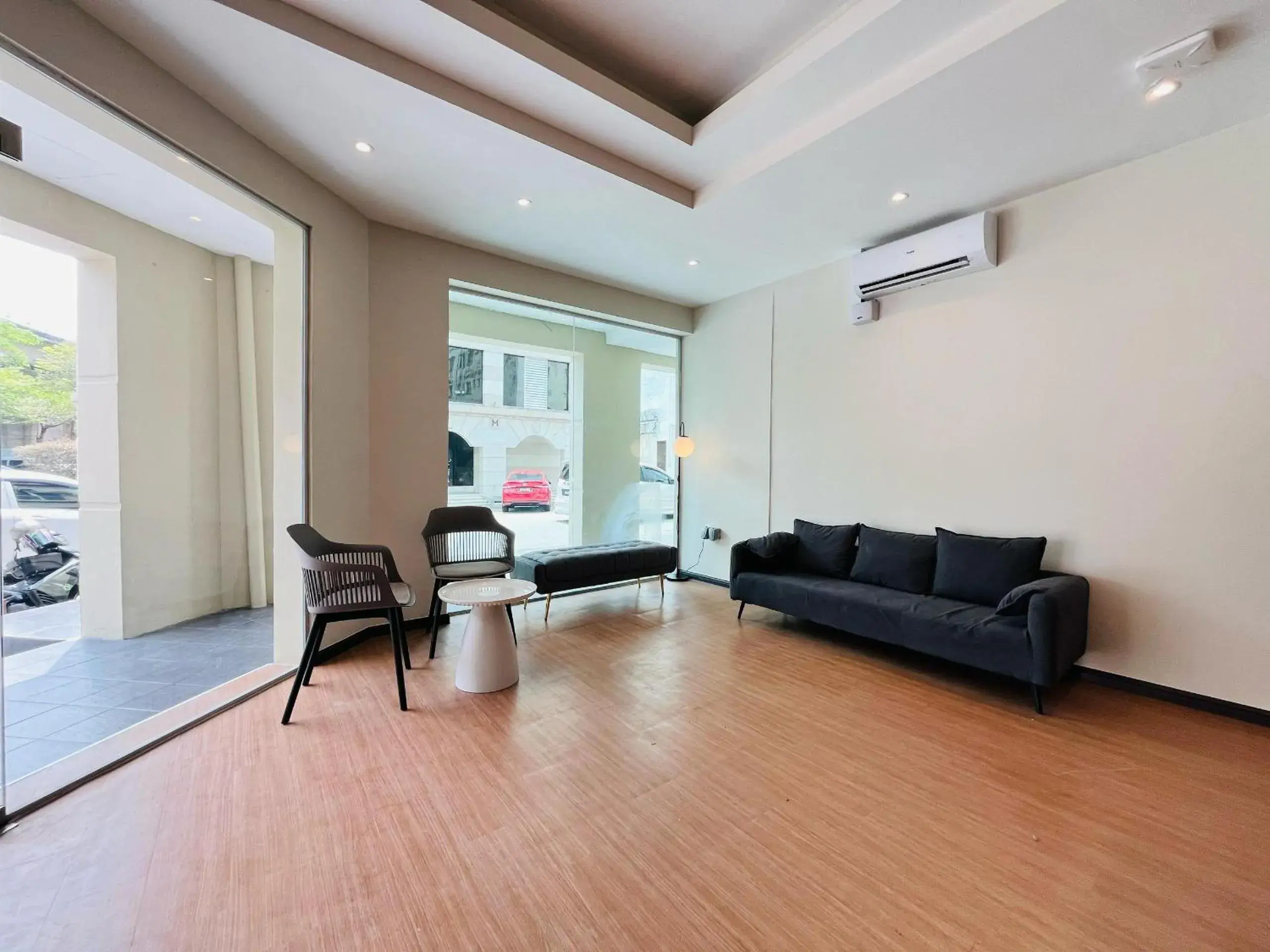 Swing and Pillows - Malacca Mahkota Parade Swing and Pillows - Malacca Mahkota Parade