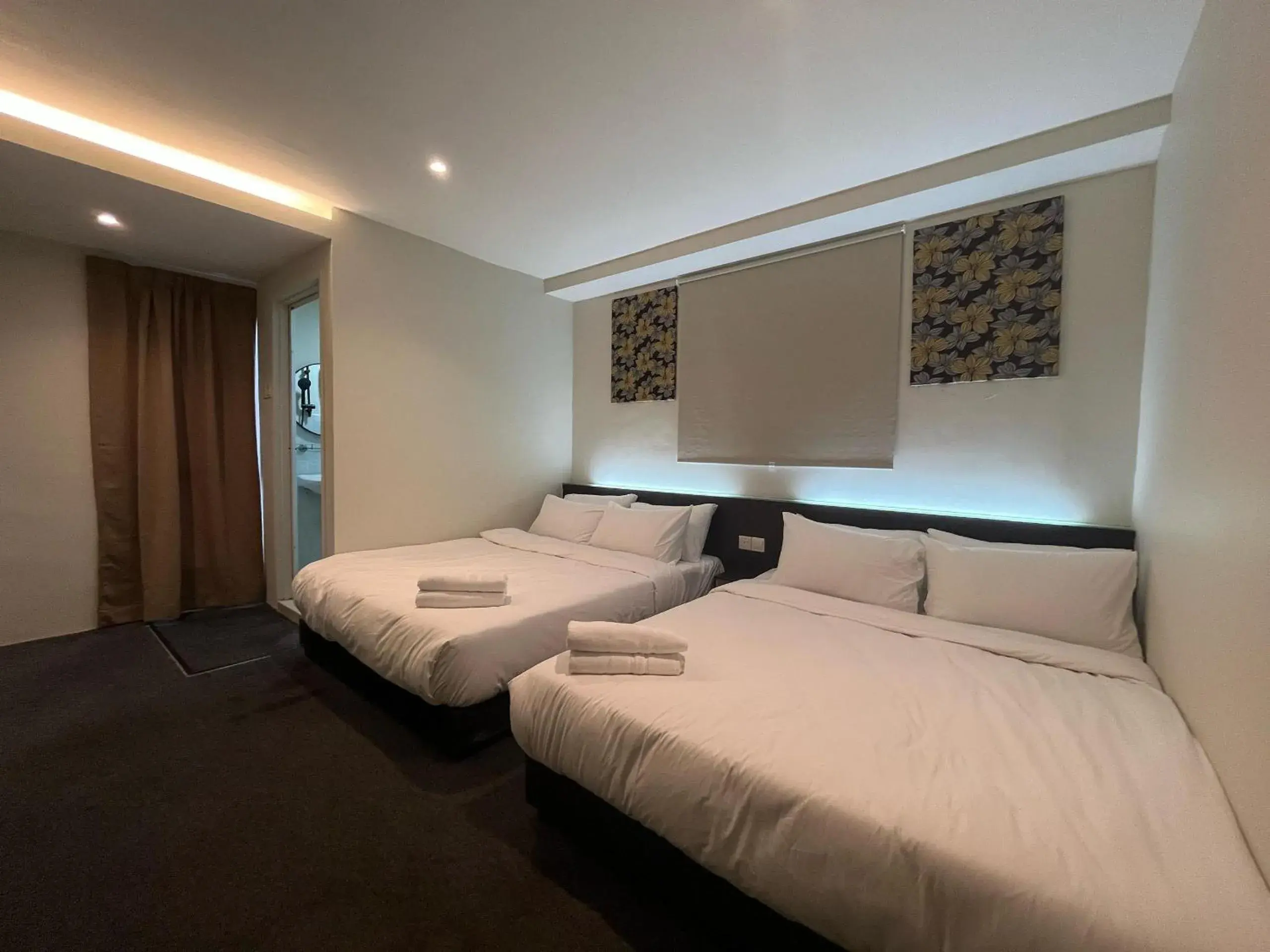 Deluxe Family Room in Swing and Pillows - Malacca Mahkota Parade Deluxe Family Room in Swing and Pillows - Malacca Mahkota Parade