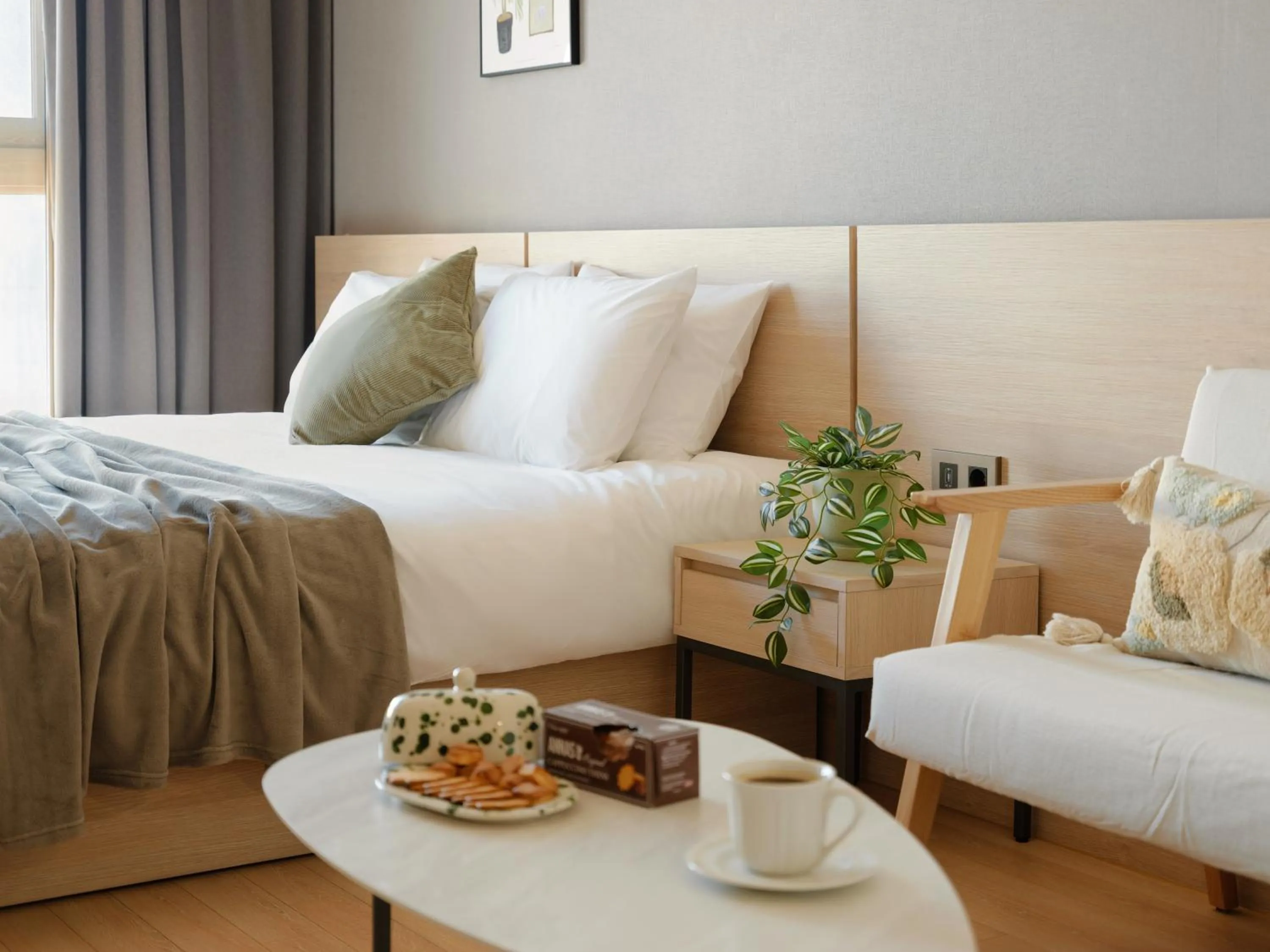 Bed in Le Collective Sokcho Central