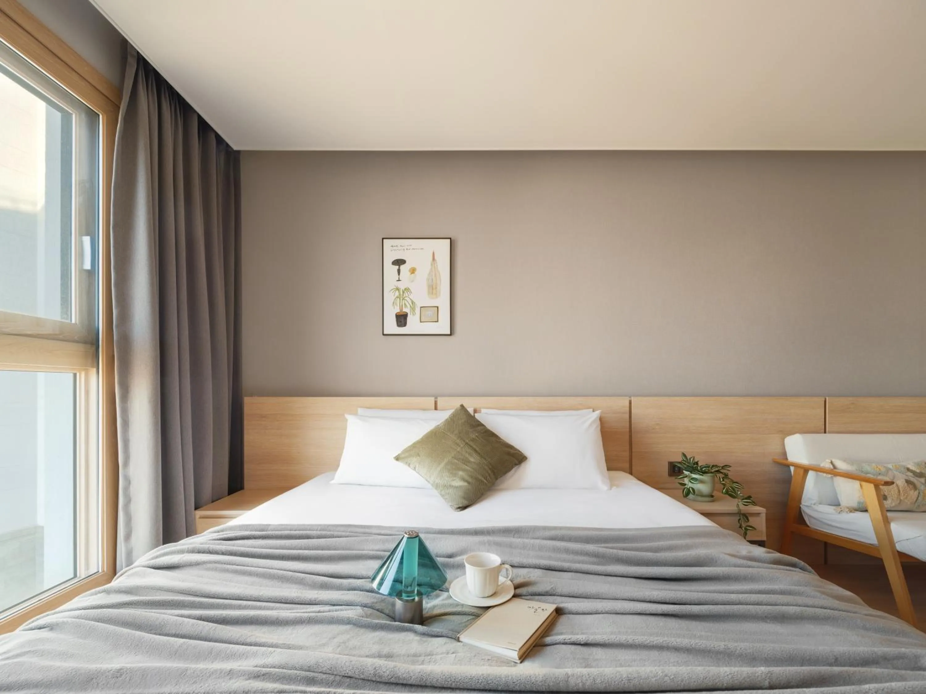 Bed in Le Collective Sokcho Central