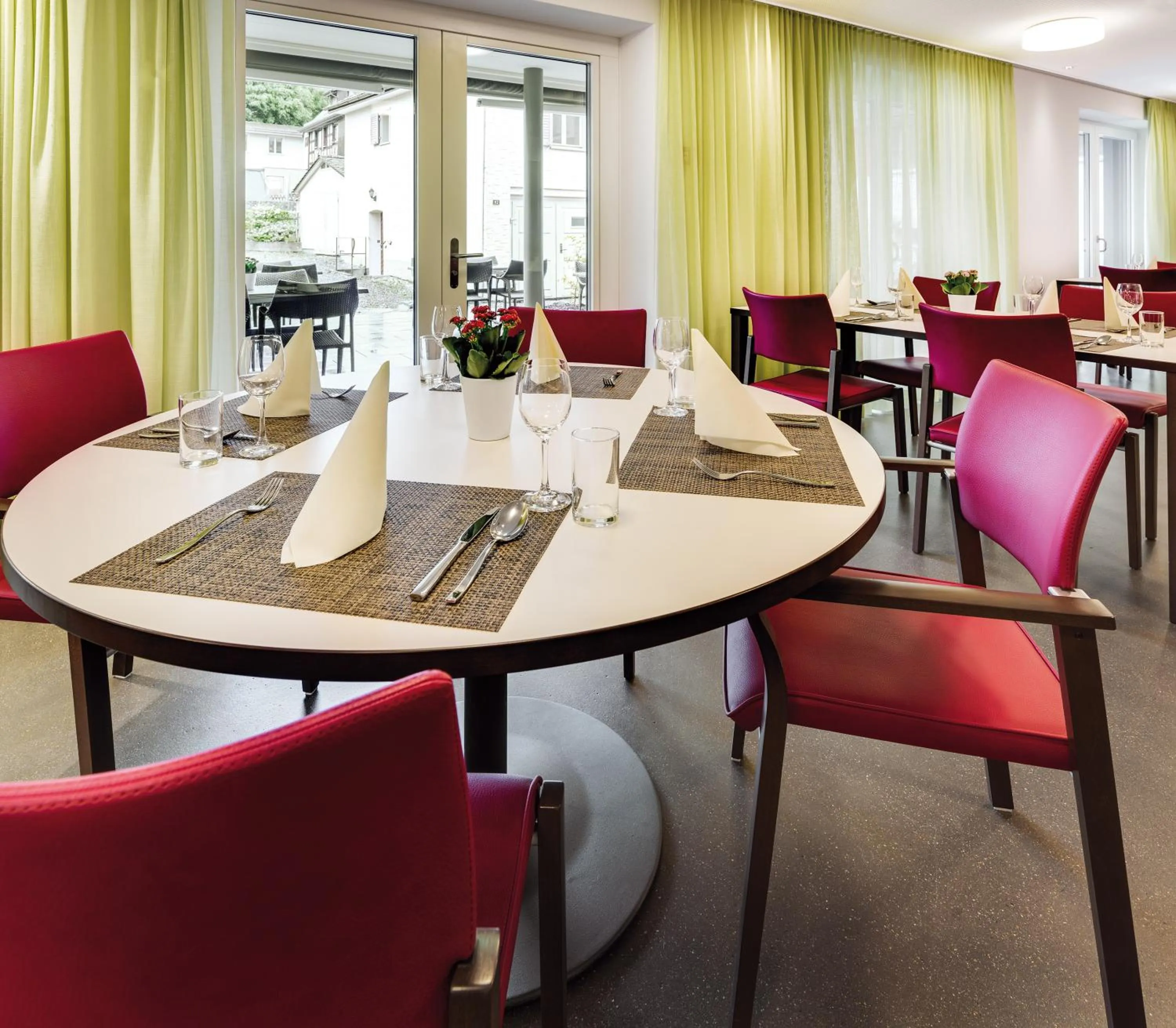 Restaurant/places to eat in Ferienhotel Bodensee