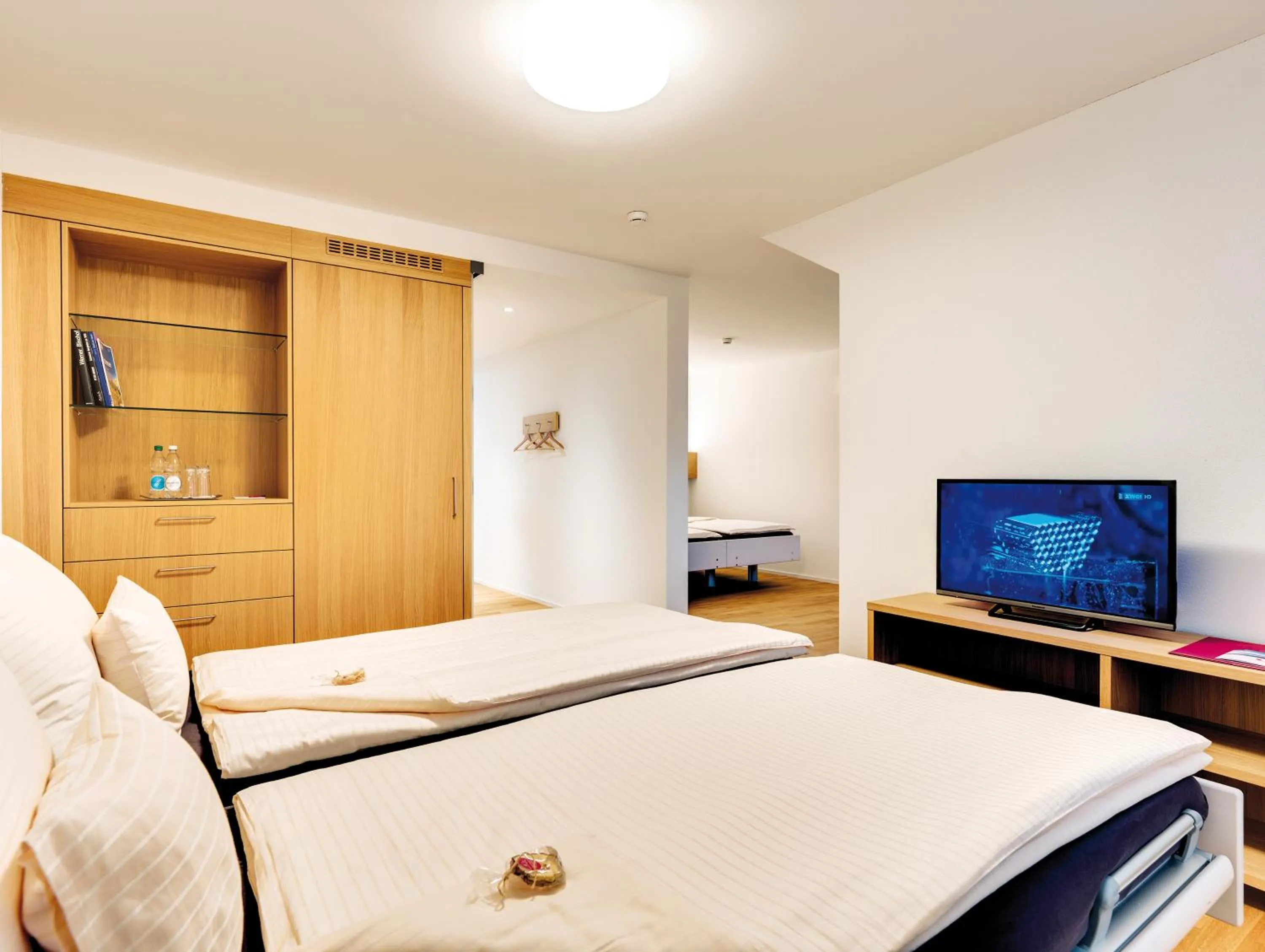 TV and multimedia, Bed in Ferienhotel Bodensee