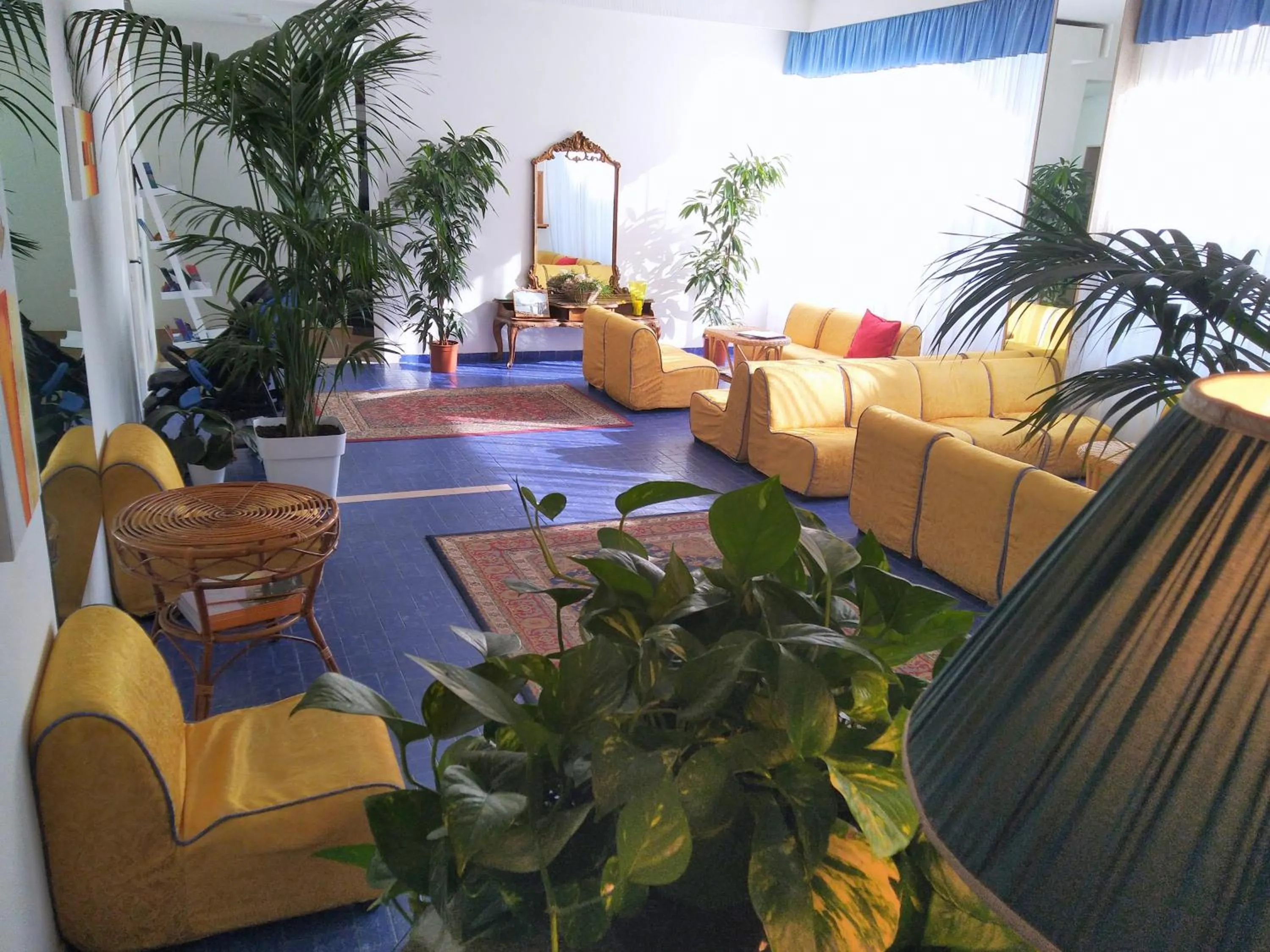 Seating area in Hotel Arizona