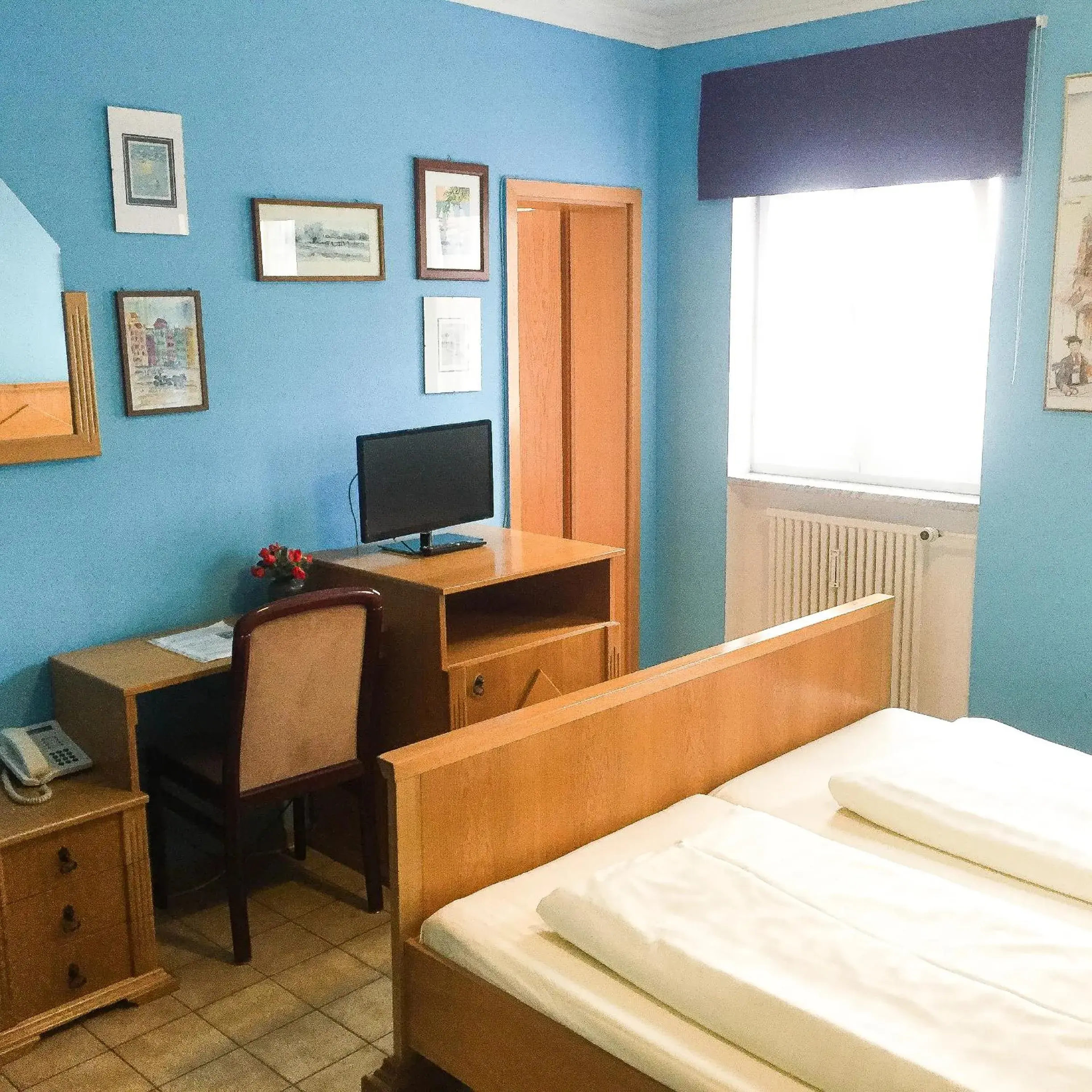 Standard Double Room - single occupancy in Pension Mona Lisa Standard Double Room - single occupancy in Pension Mona Lisa