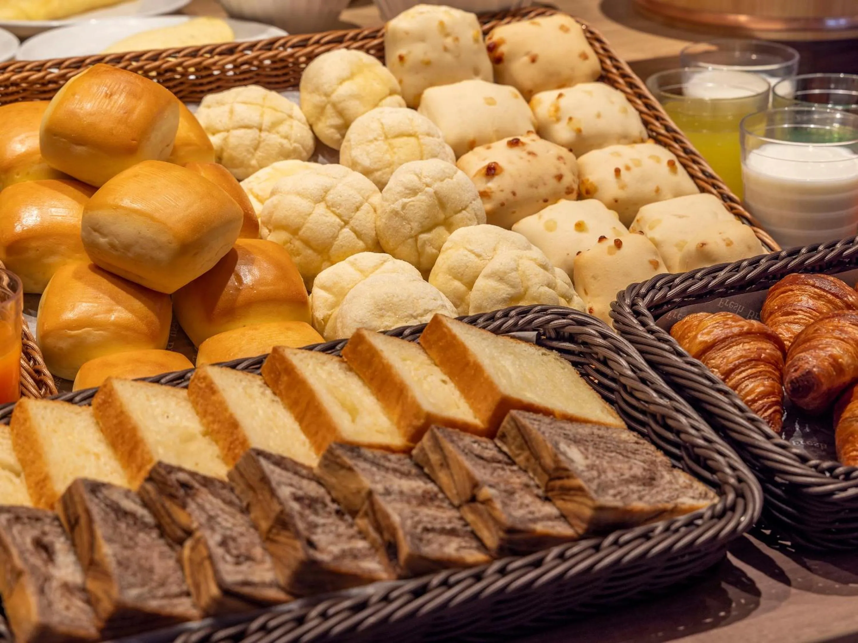 Restaurant/places to eat in SAPPORO HOTEL by GRANBELL