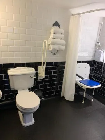 Shower in Atlantis Holiday Apartments