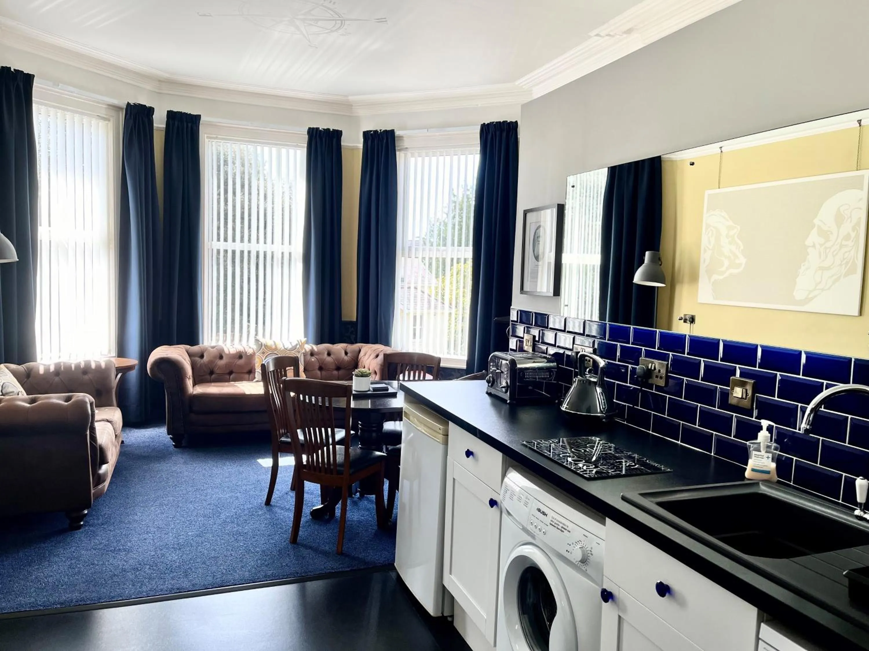 Kitchen or kitchenette in Atlantis Holiday Apartments