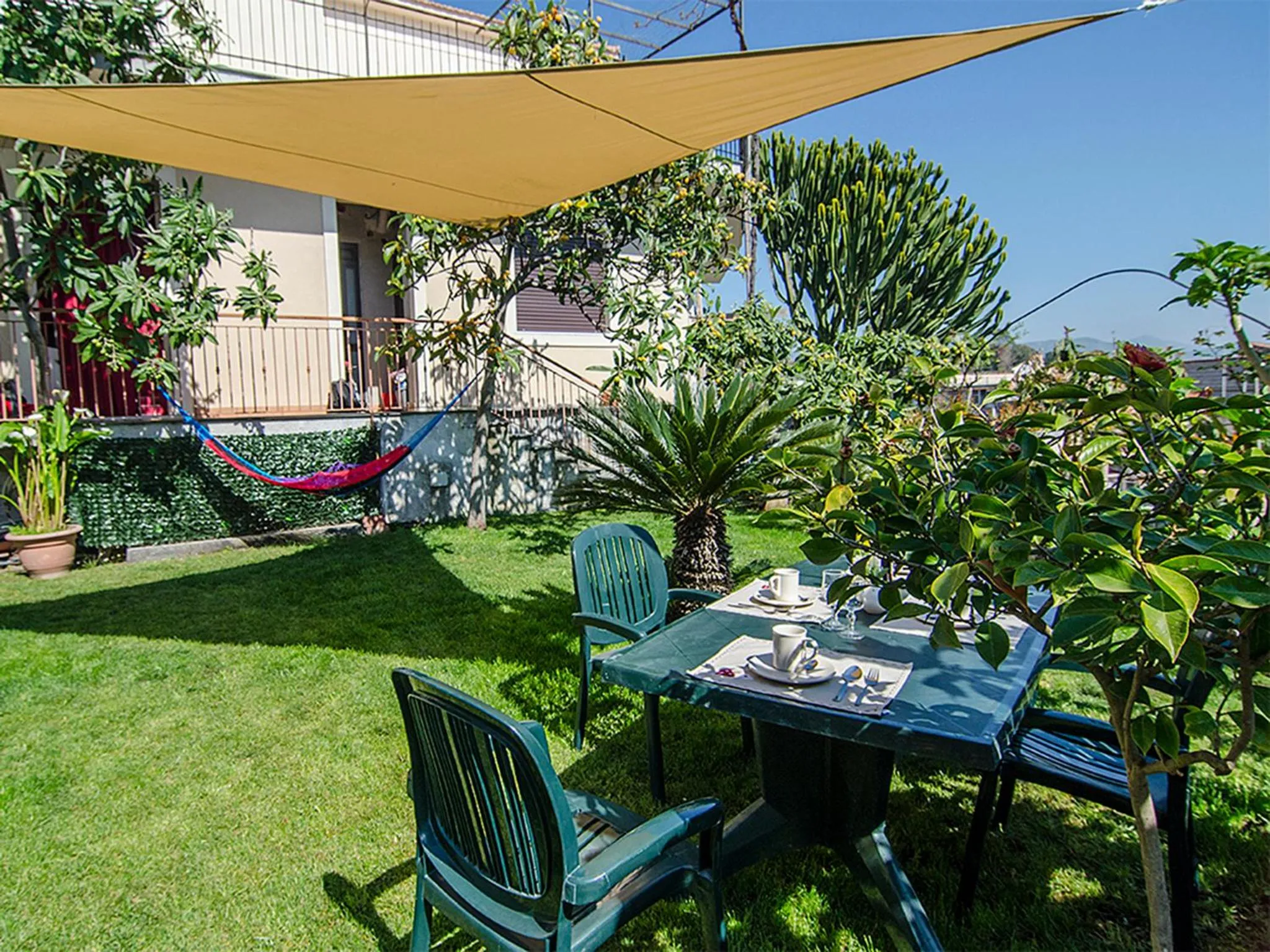 Garden in House Etna View
