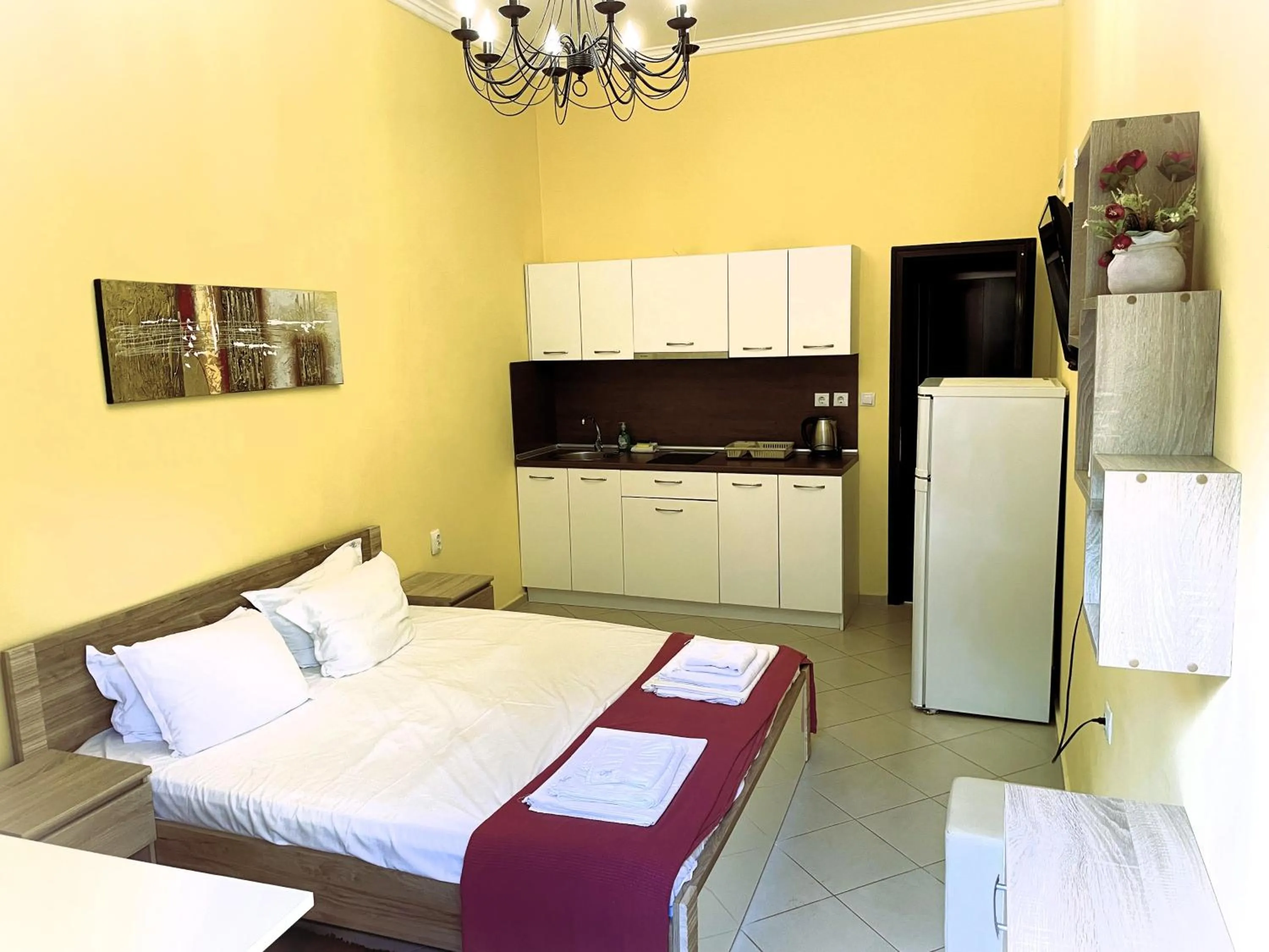 Bed in Stamopolu Lux ground floor