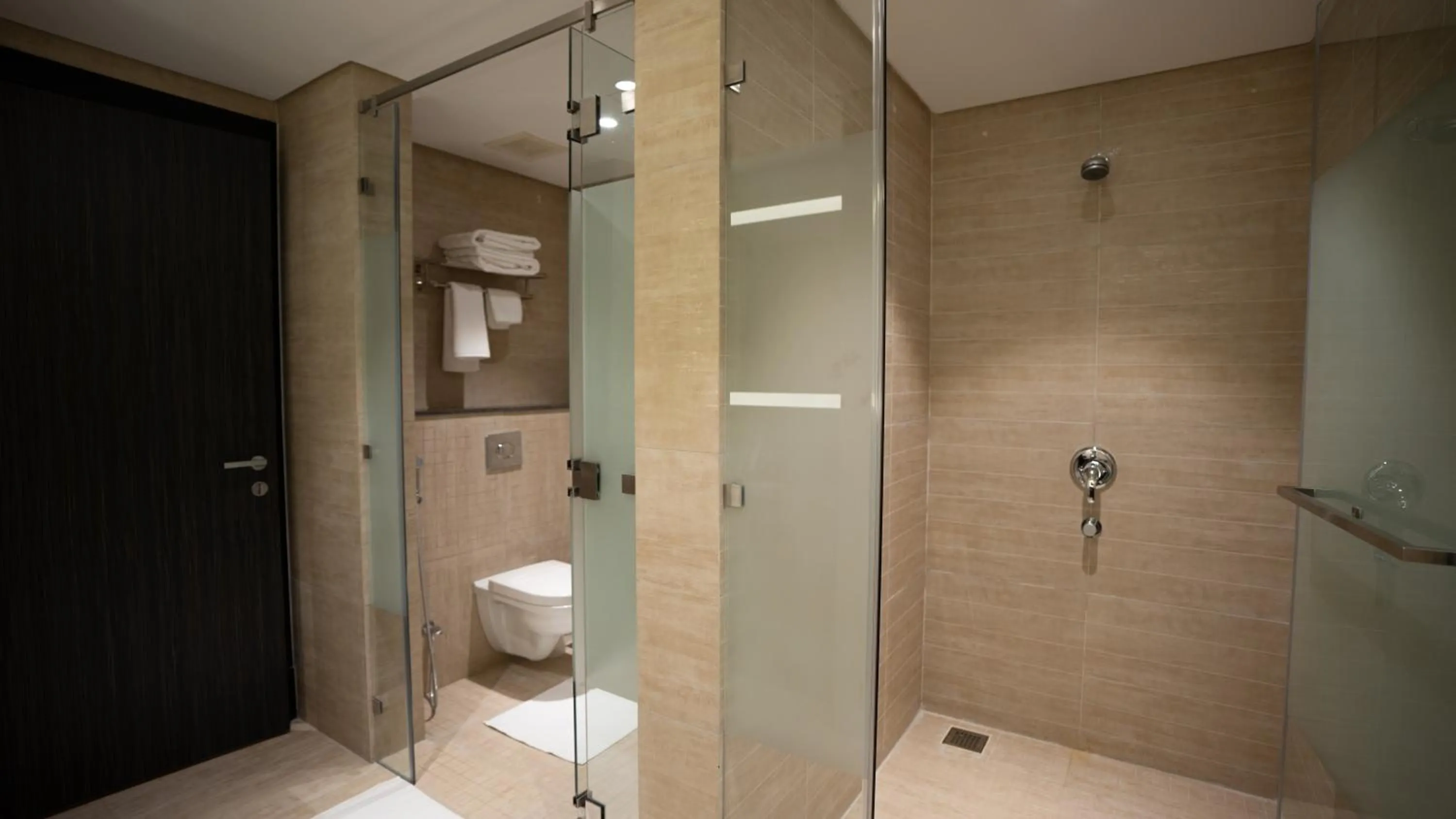 Toilet in Mirada Blue Falestine - Serviced Apartments