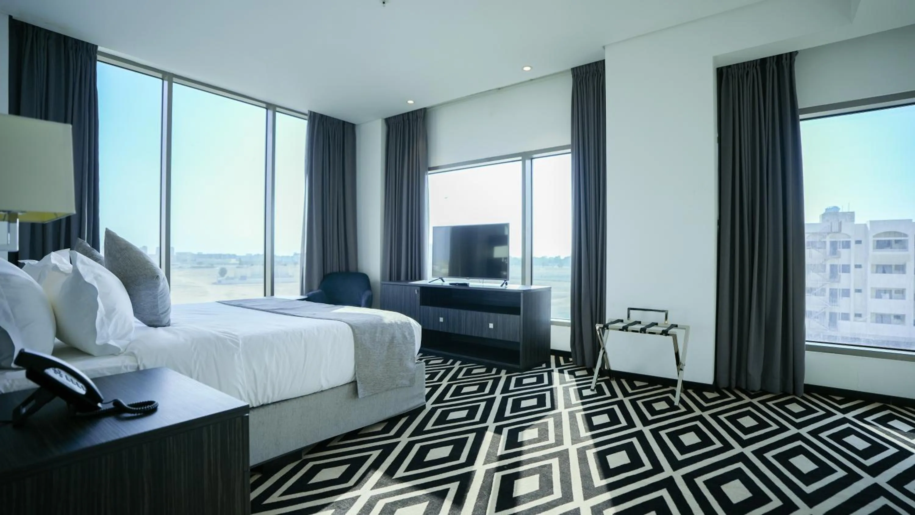 Photo of the whole room, Bed in Mirada Blue Falestine - Serviced Apartments