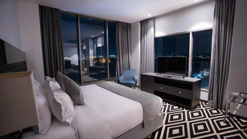 Bedroom, Bed in Mirada Blue Falestine - Serviced Apartments