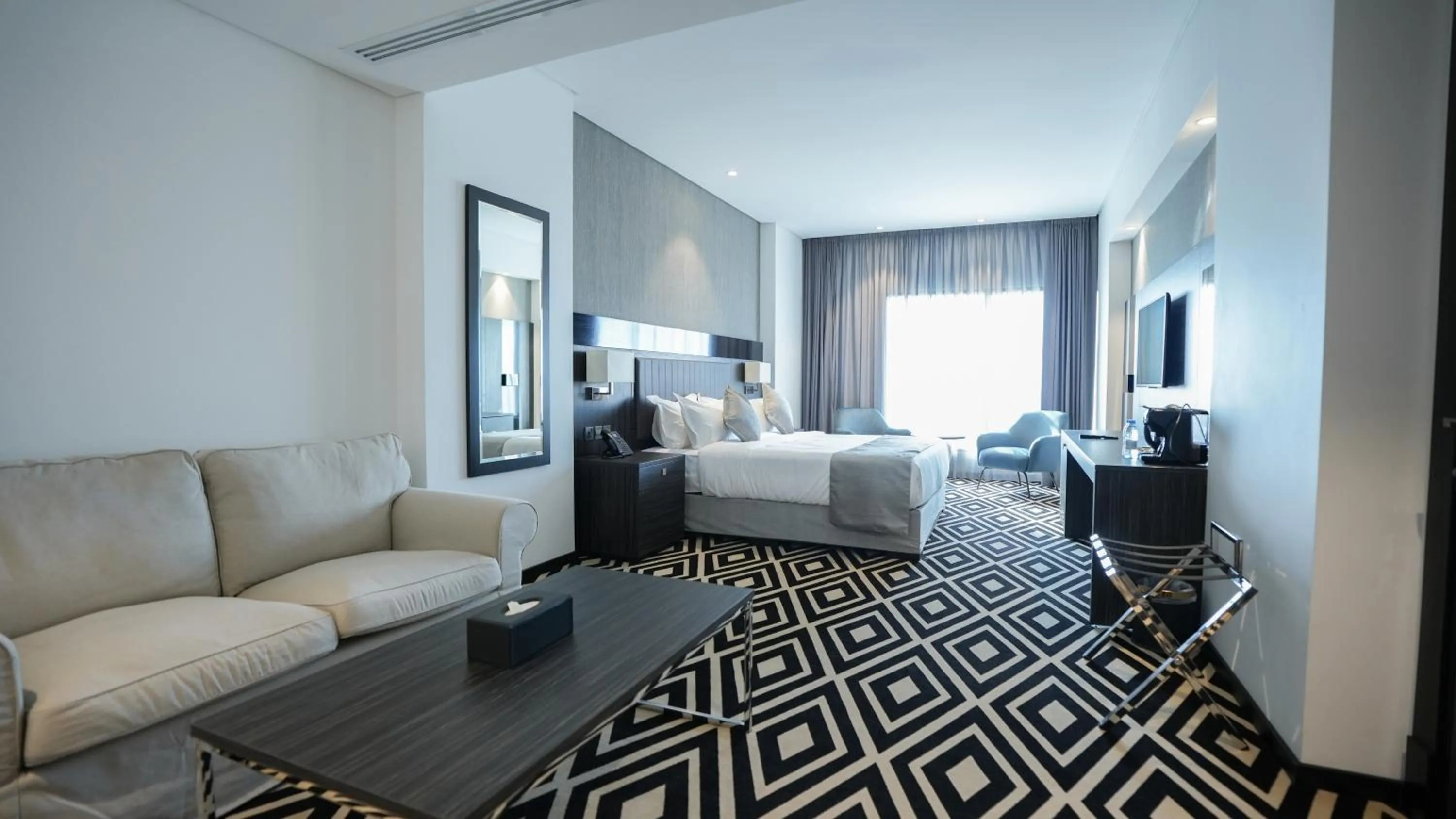 Photo of the whole room, Bed in Mirada Blue Falestine - Serviced Apartments