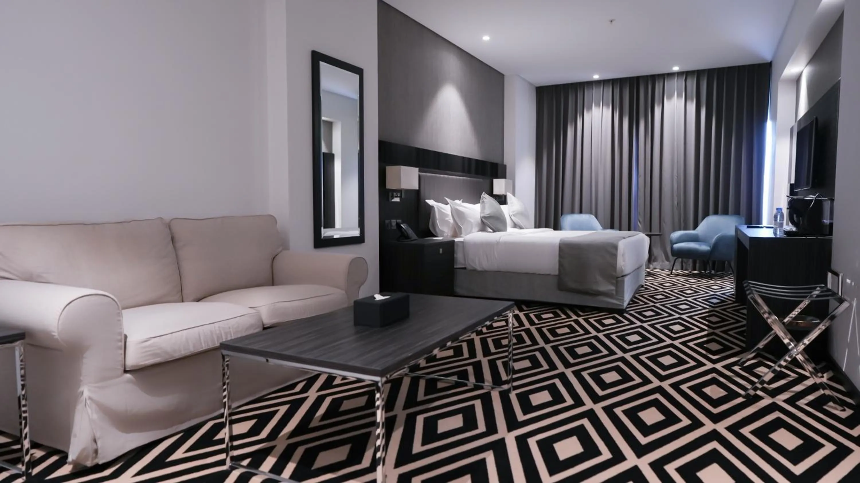 Photo of the whole room, Bed in Mirada Blue Falestine - Serviced Apartments