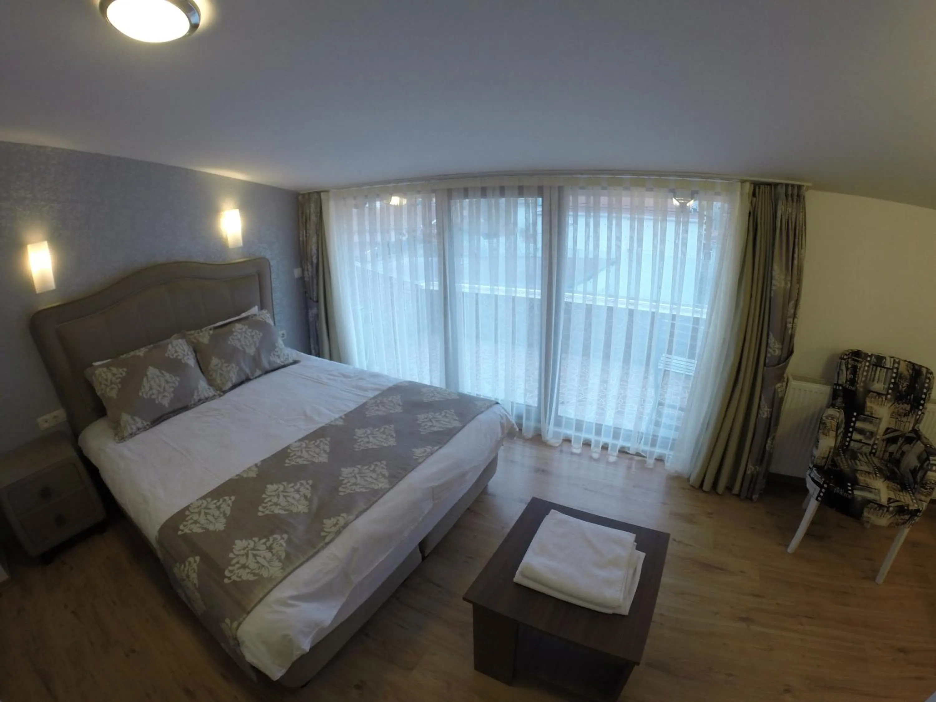 Decorative detail, Bed in Meydan Suites