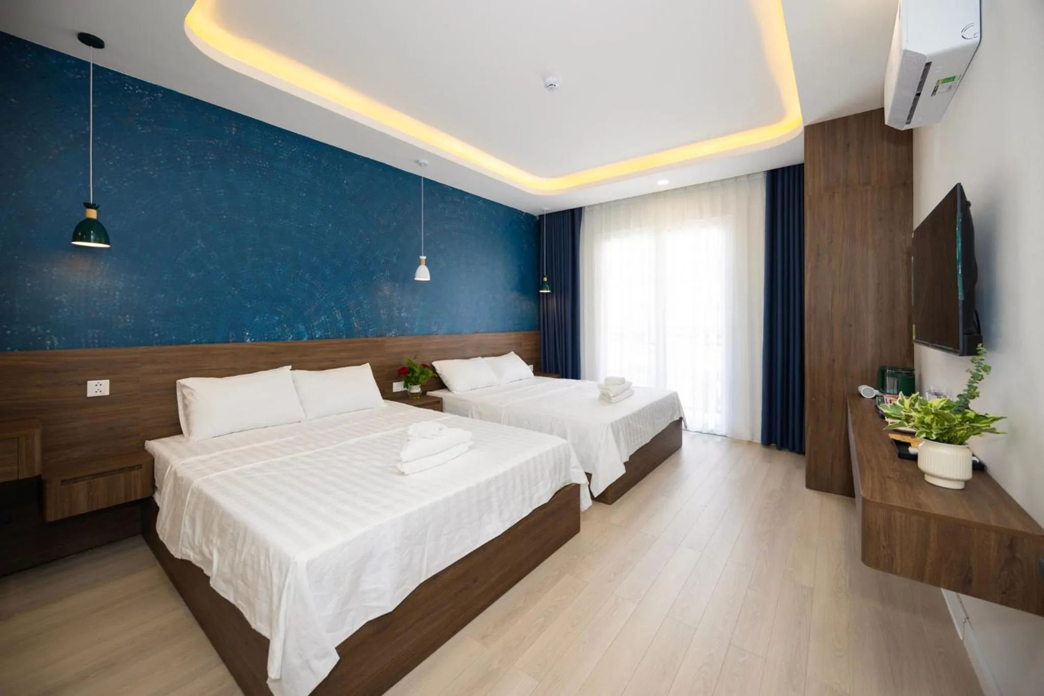 Photo of the whole room, Bed in Tiamo Hotel