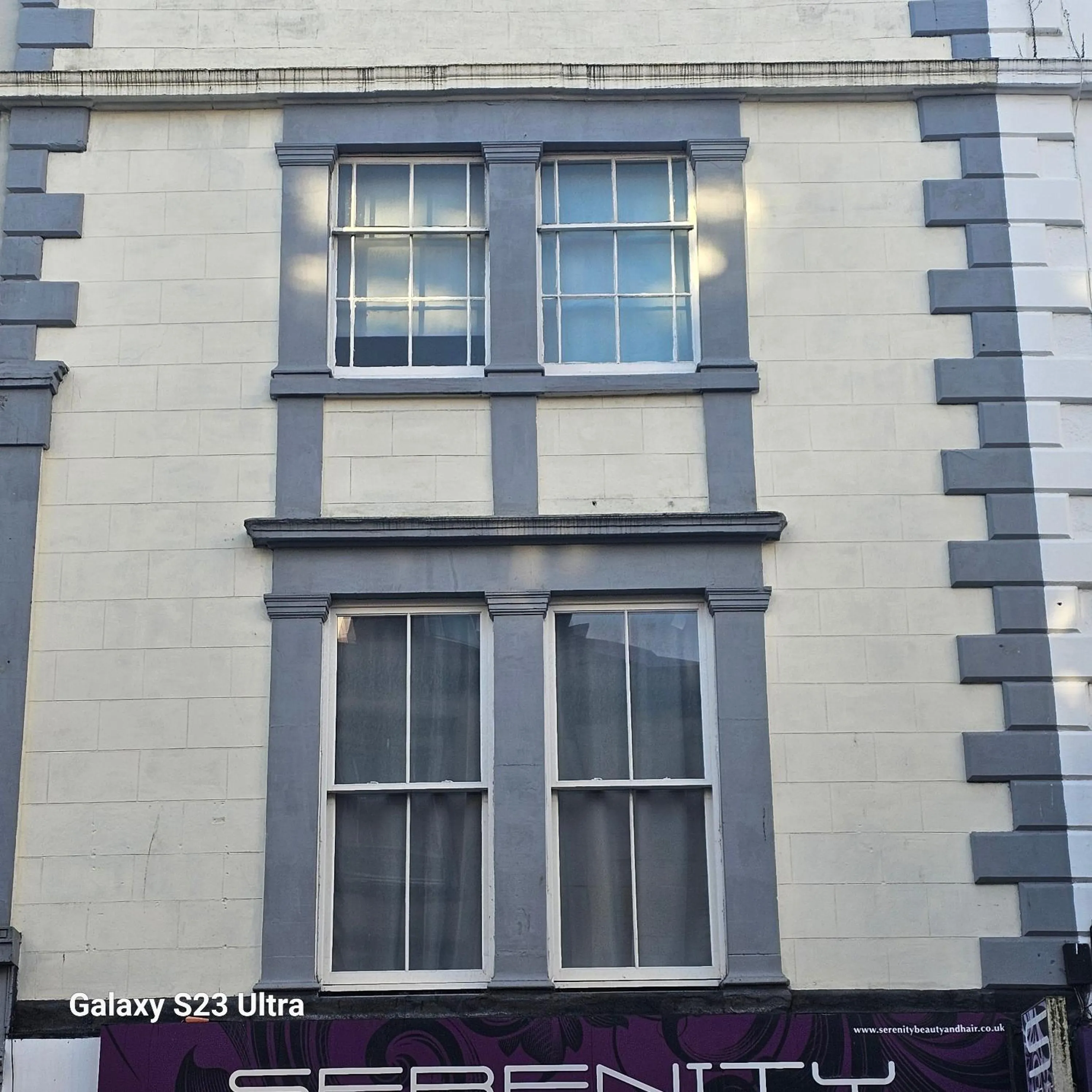 Property building in City Centre Studio - Easy Transport Links