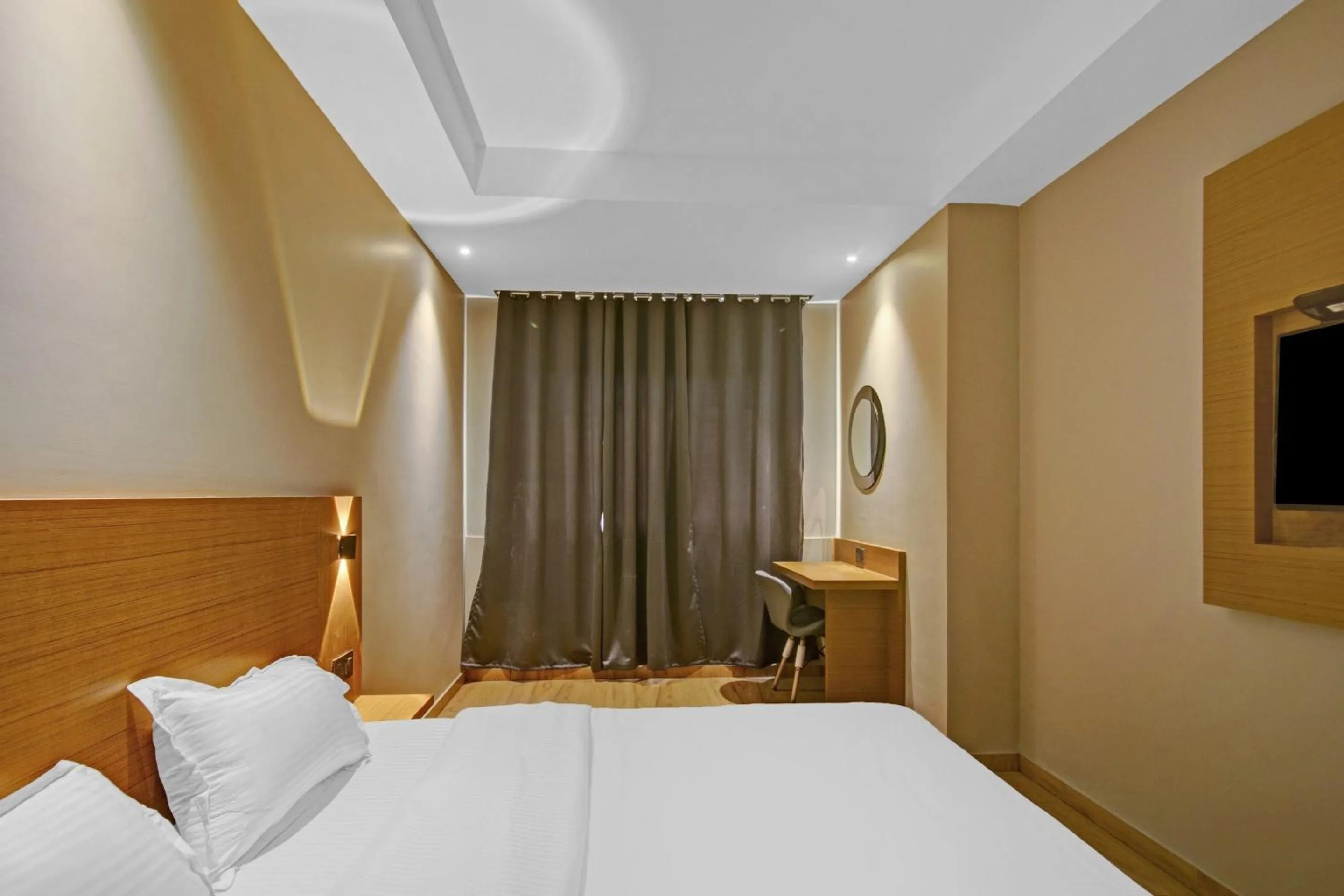 Bedroom, Bed in Capital O Penthouse