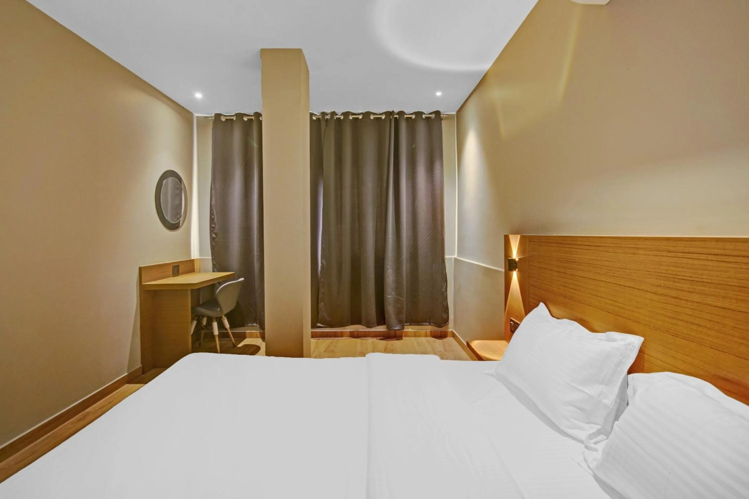 Bedroom, Bed in Capital O Penthouse