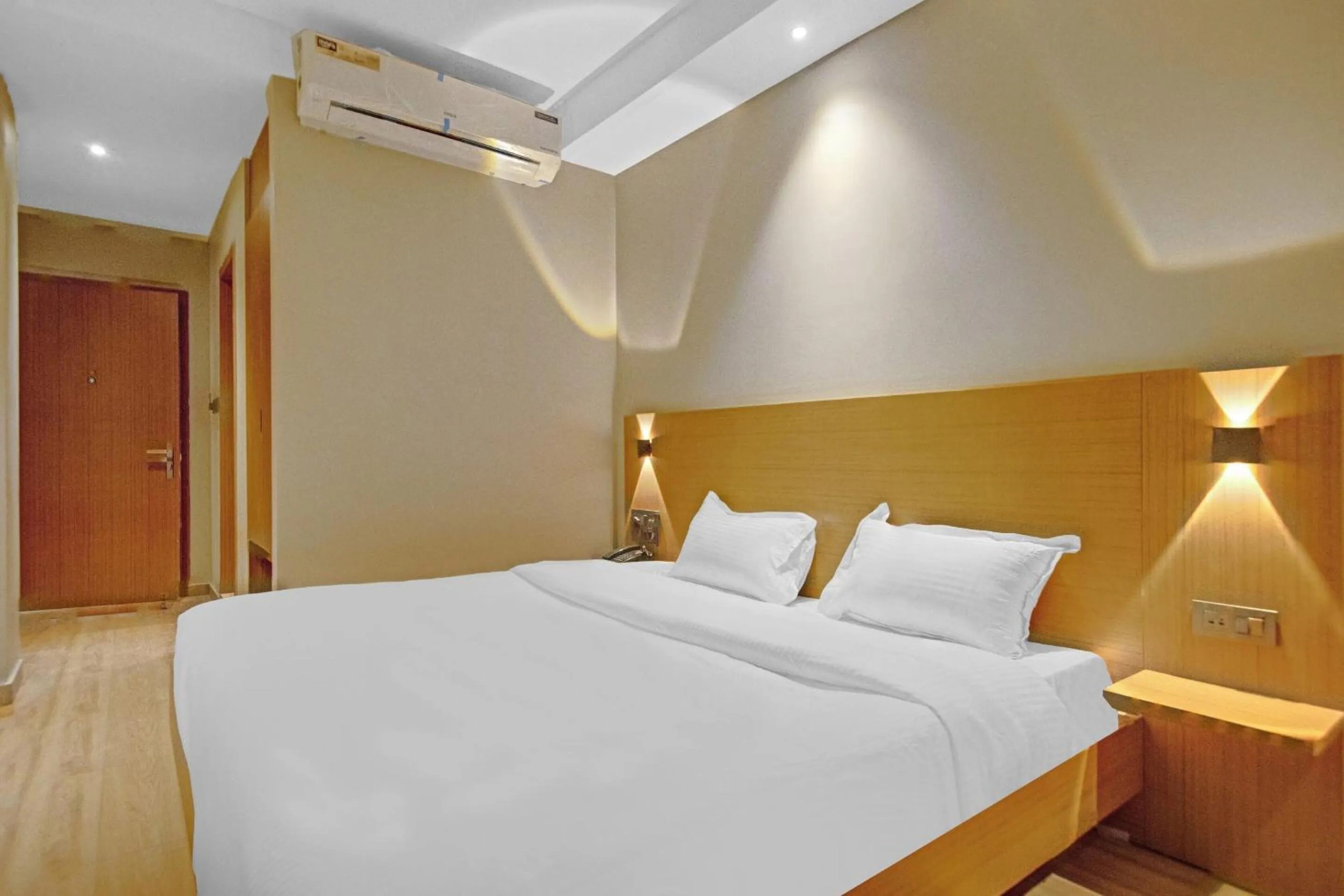 Bedroom, Bed in Capital O Penthouse