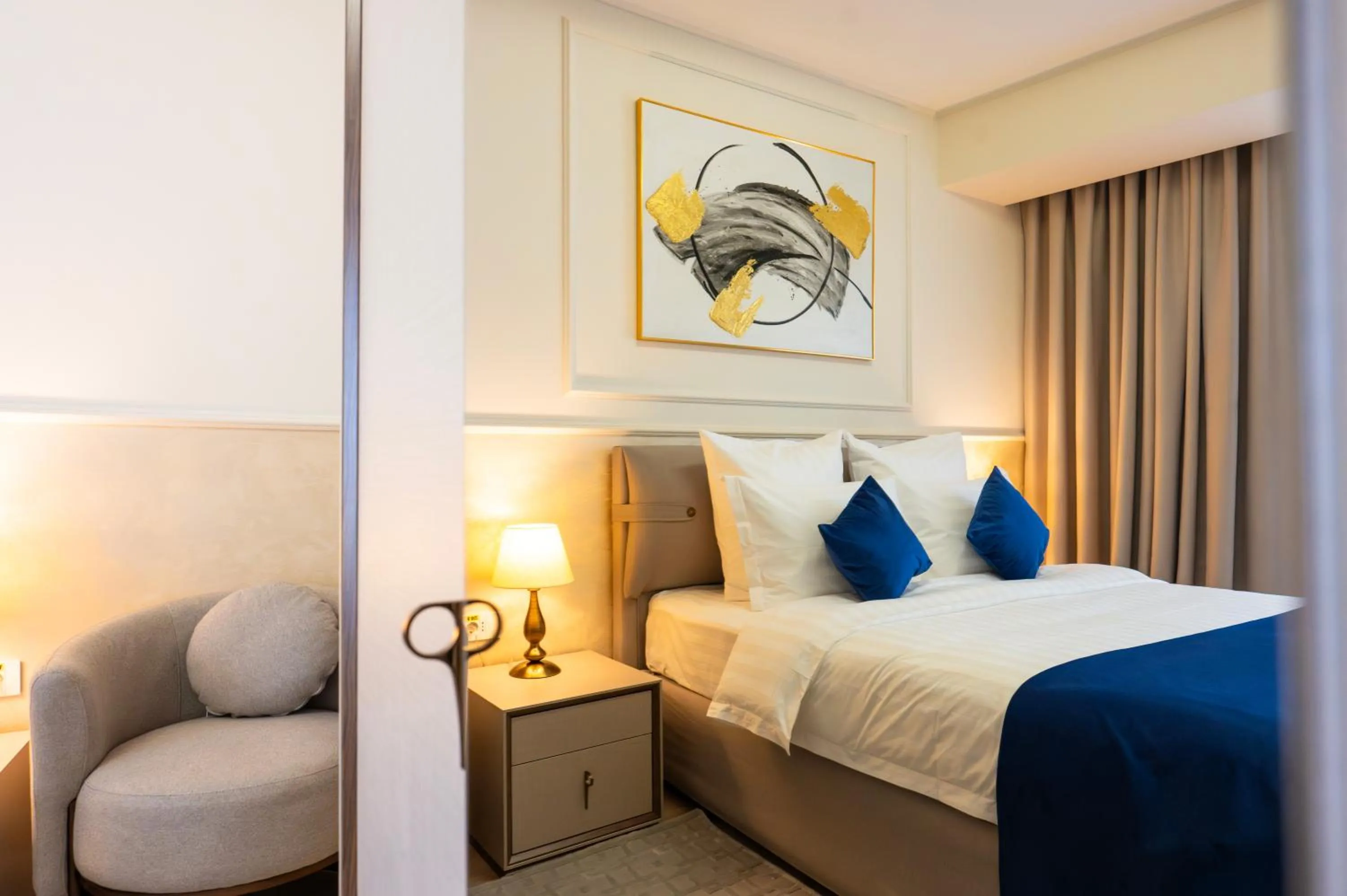 Bed in Le Blanc Cotroceni Hotel