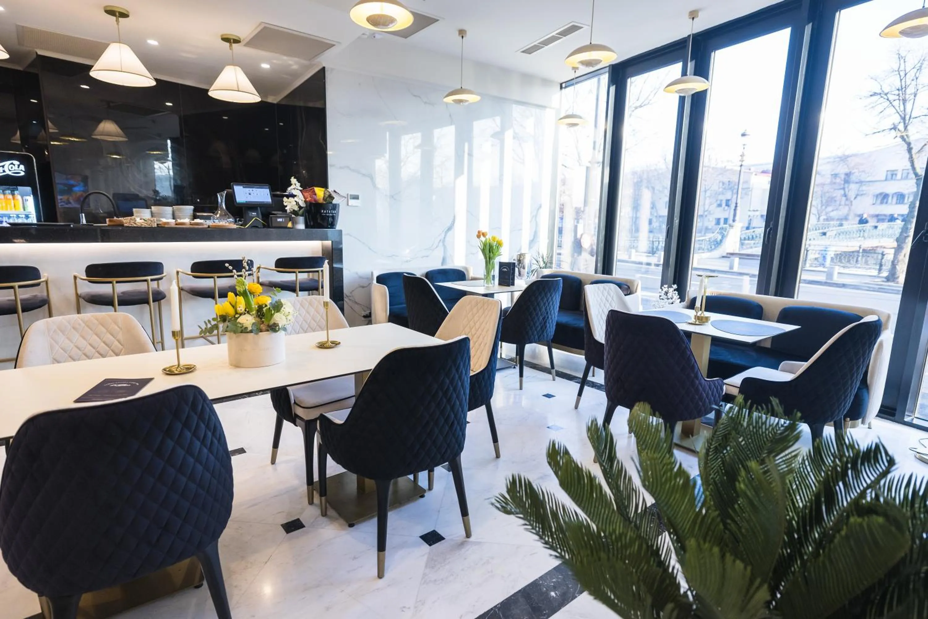 Breakfast in Le Blanc Cotroceni Hotel