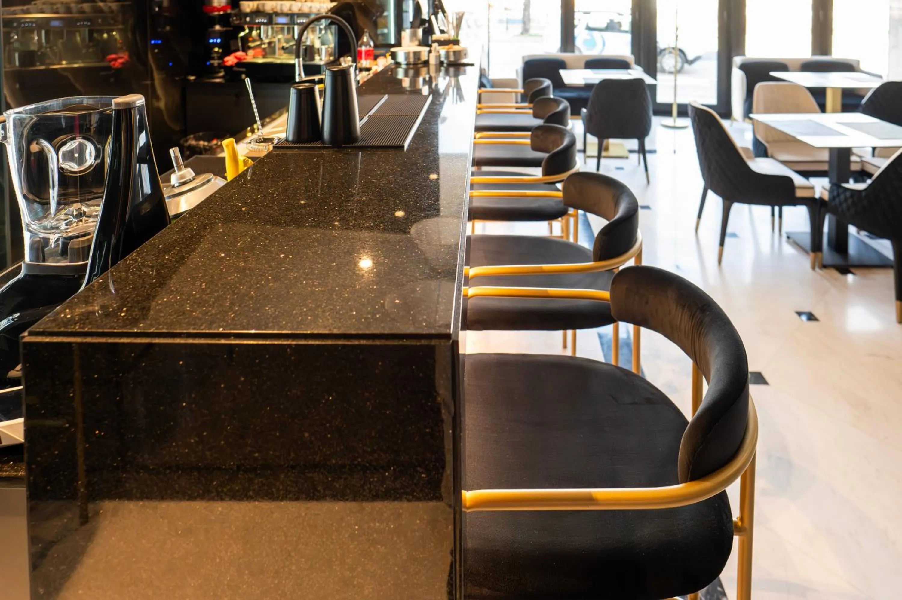 Lounge or bar in Le Blanc Cotroceni Hotel