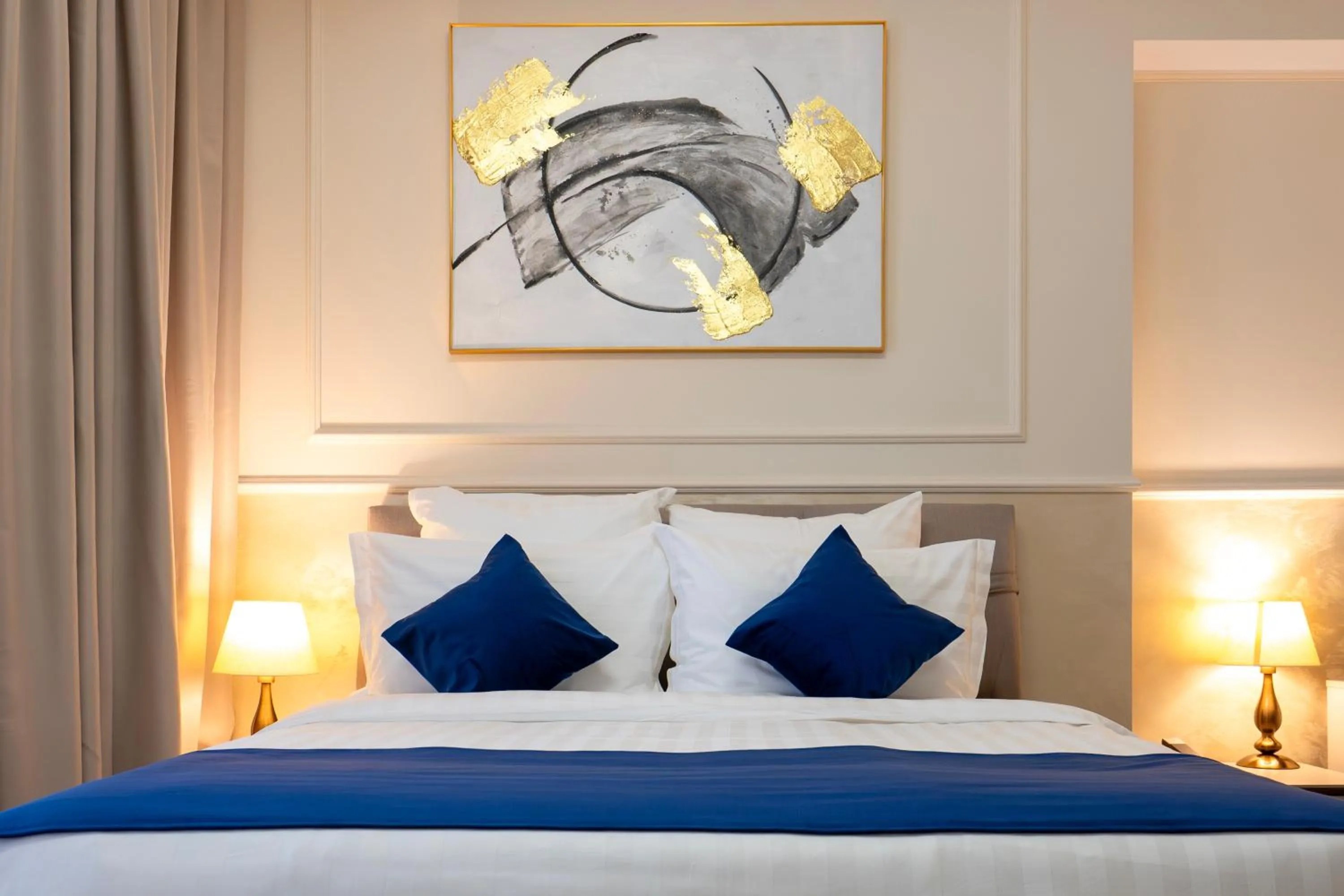 Bed in Le Blanc Cotroceni Hotel