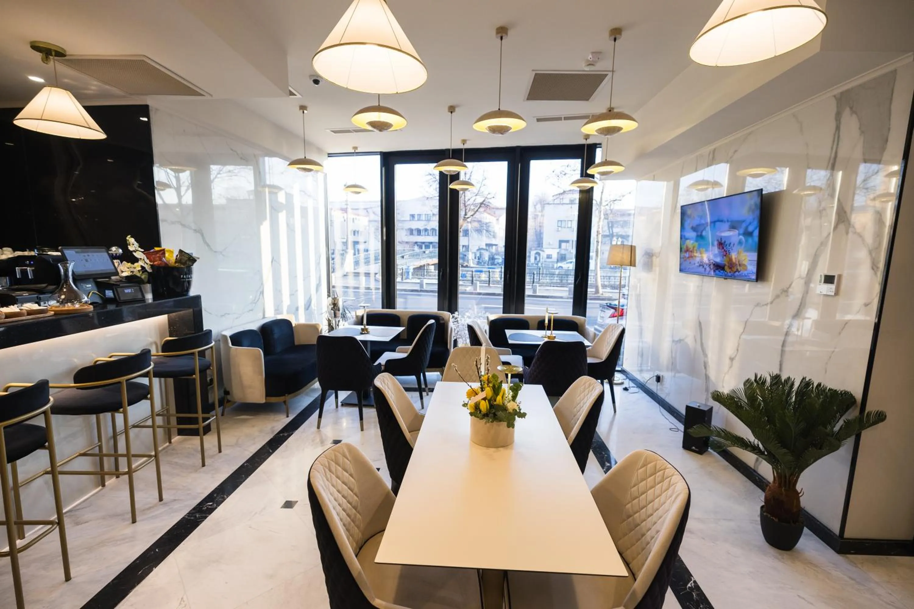 Breakfast in Le Blanc Cotroceni Hotel