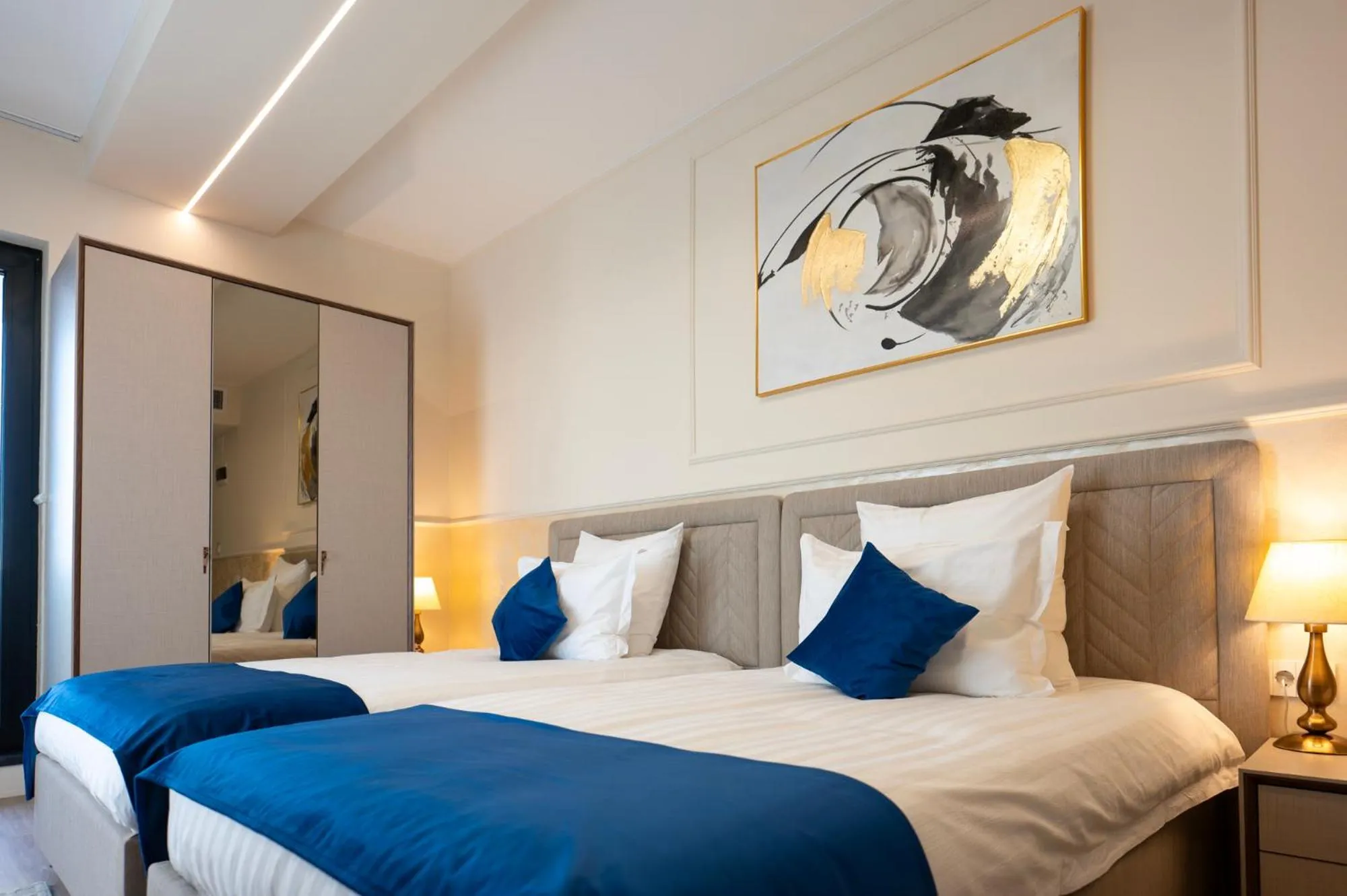 Bed in Le Blanc Cotroceni Hotel